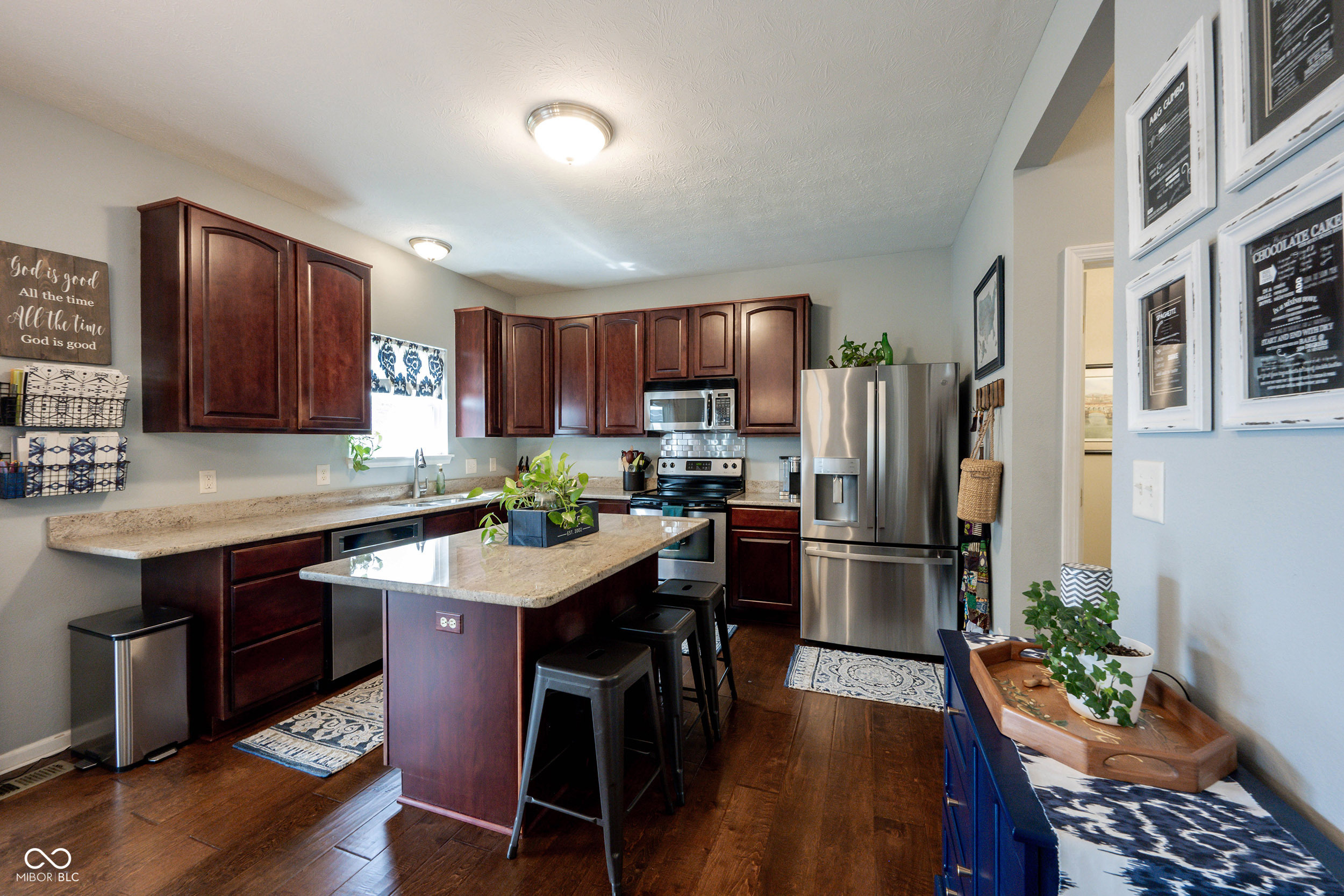 11125 Long Lake Lane