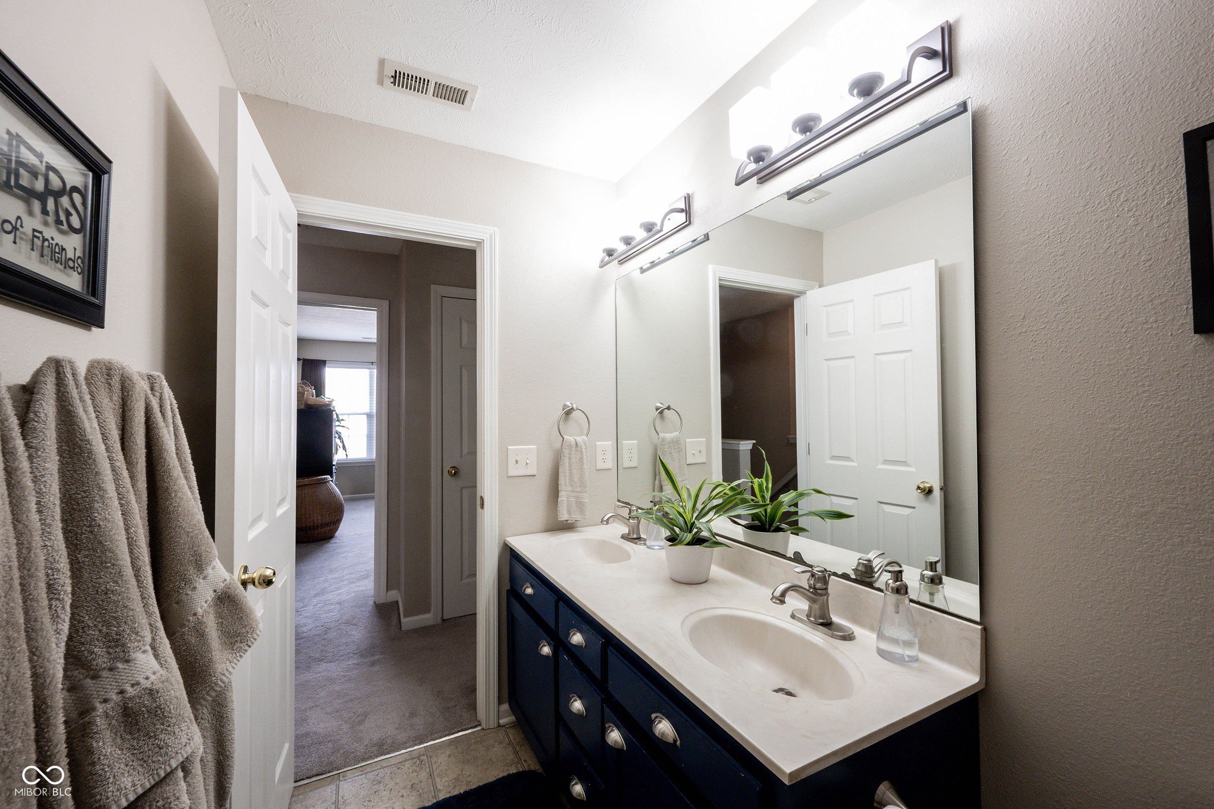 11125 Long Lake Lane