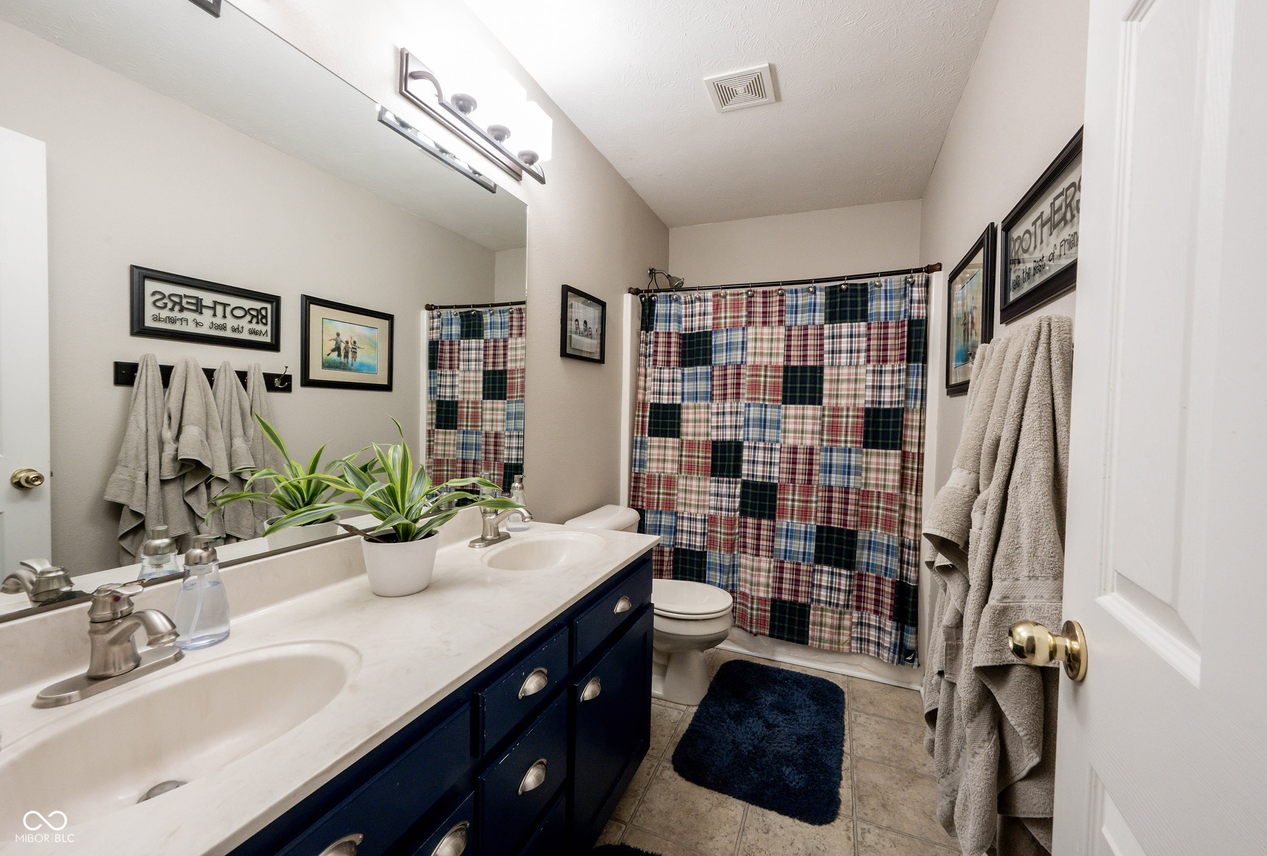 11125 Long Lake Lane