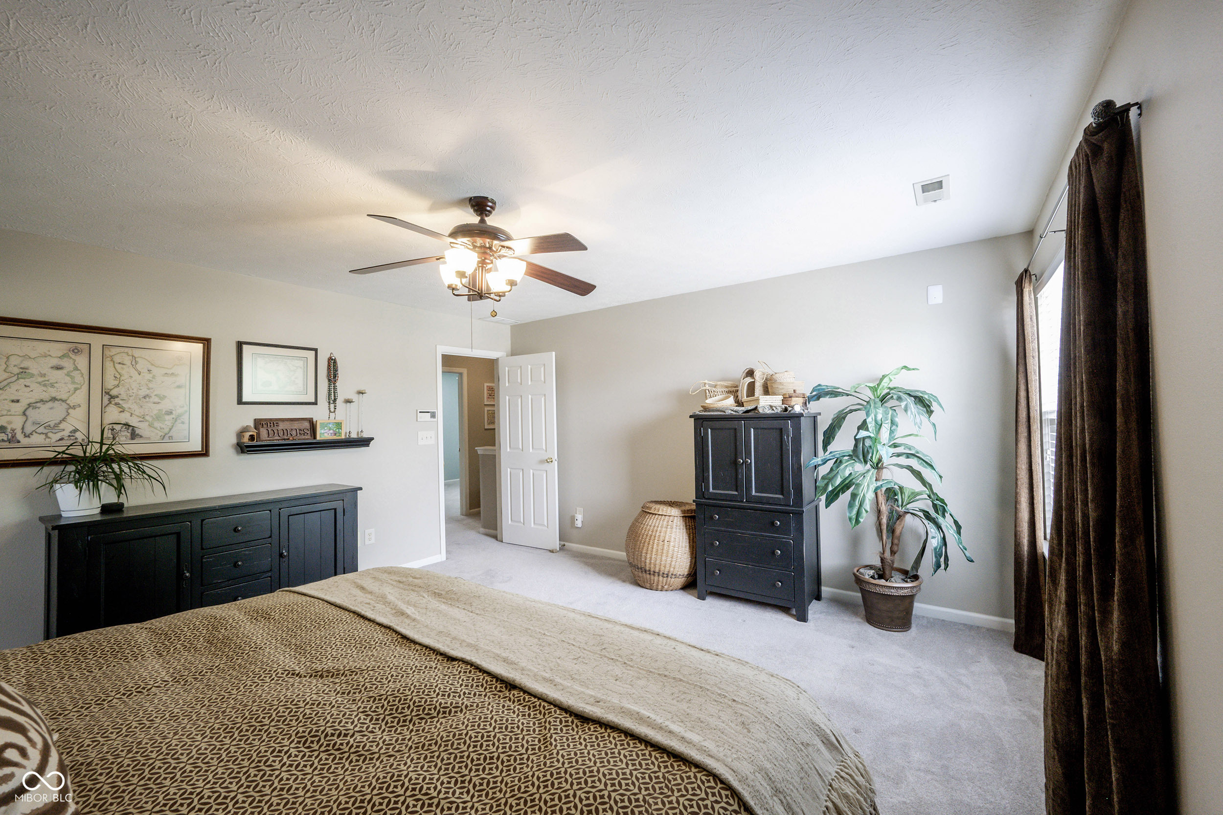 11125 Long Lake Lane