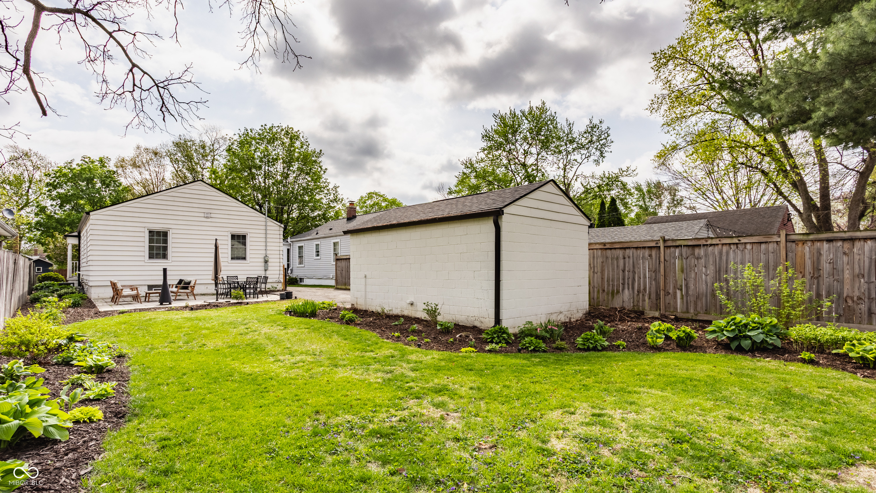 6180 Kingsley Drive