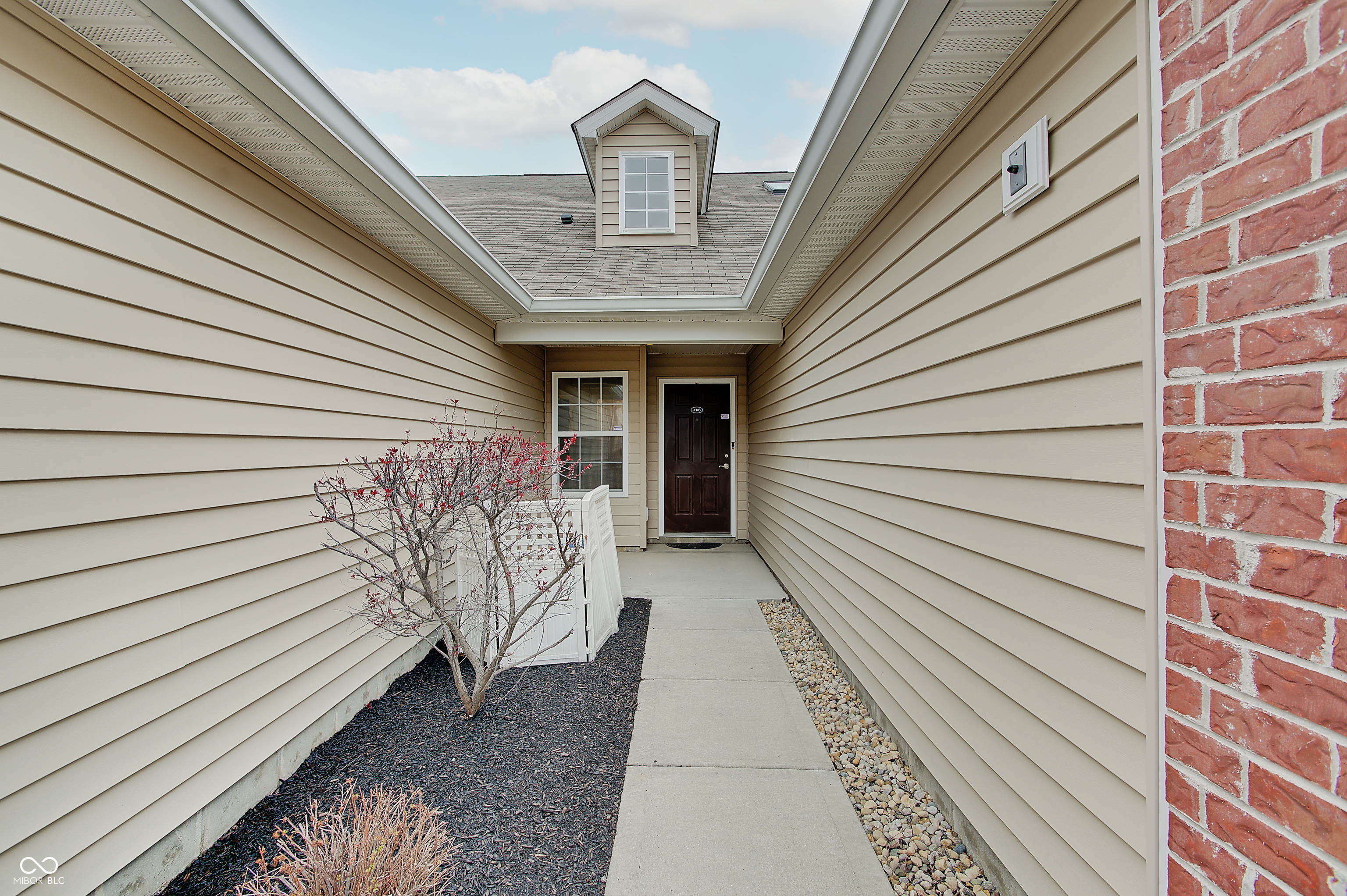 9733 Windy Lane Unit: 103