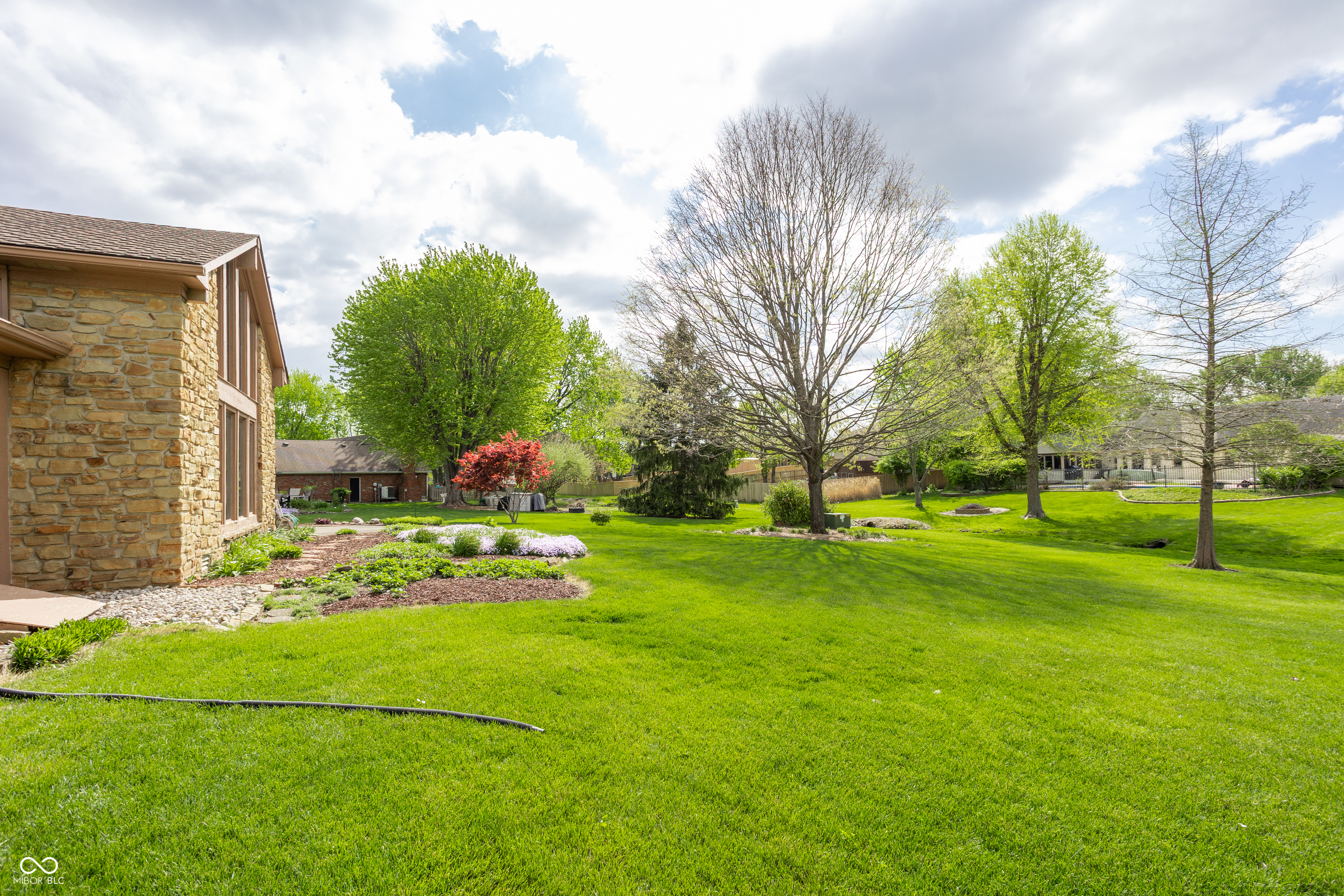 1627 Forward Pass Court