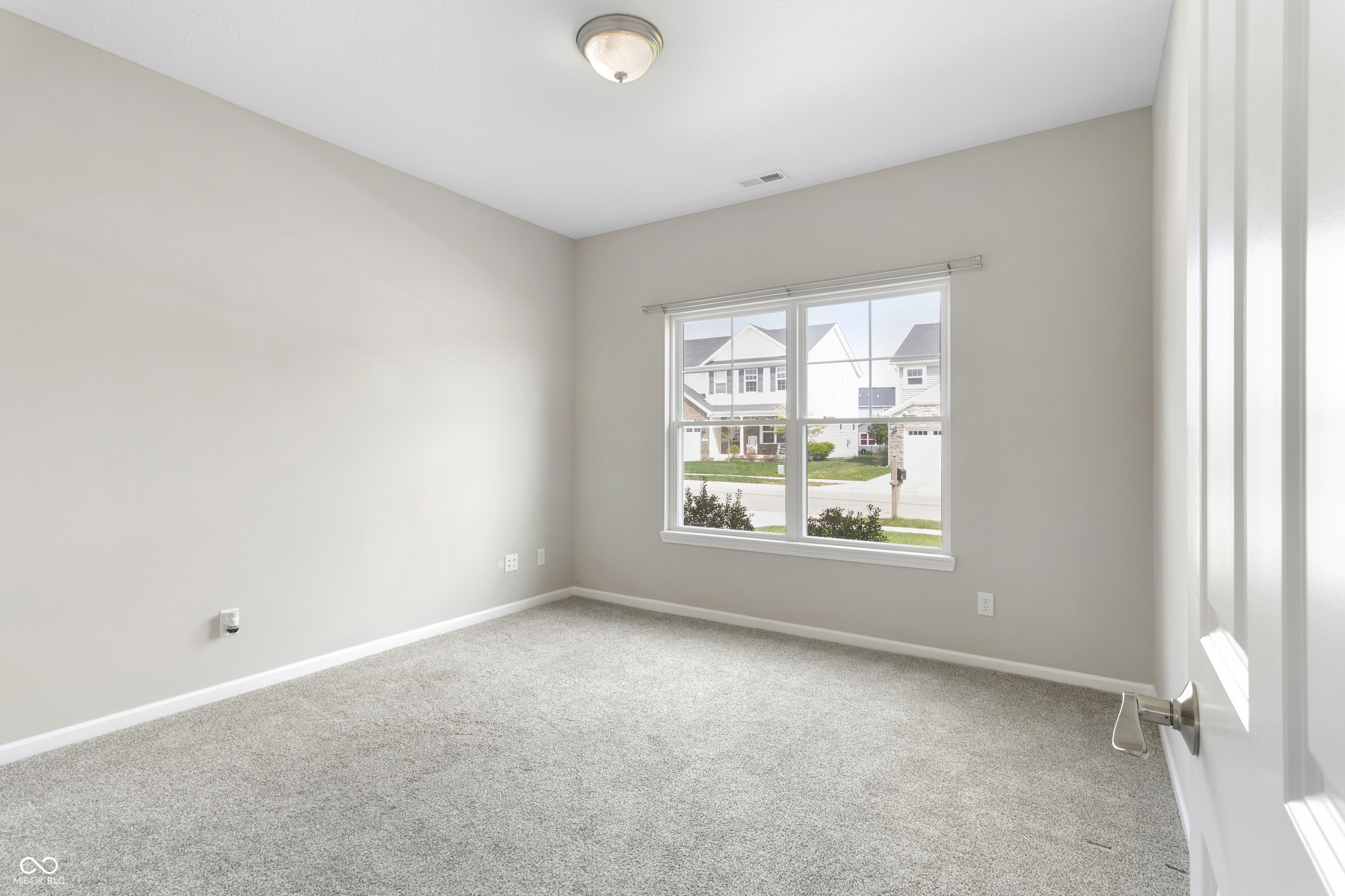 887 Rattlebox Lane