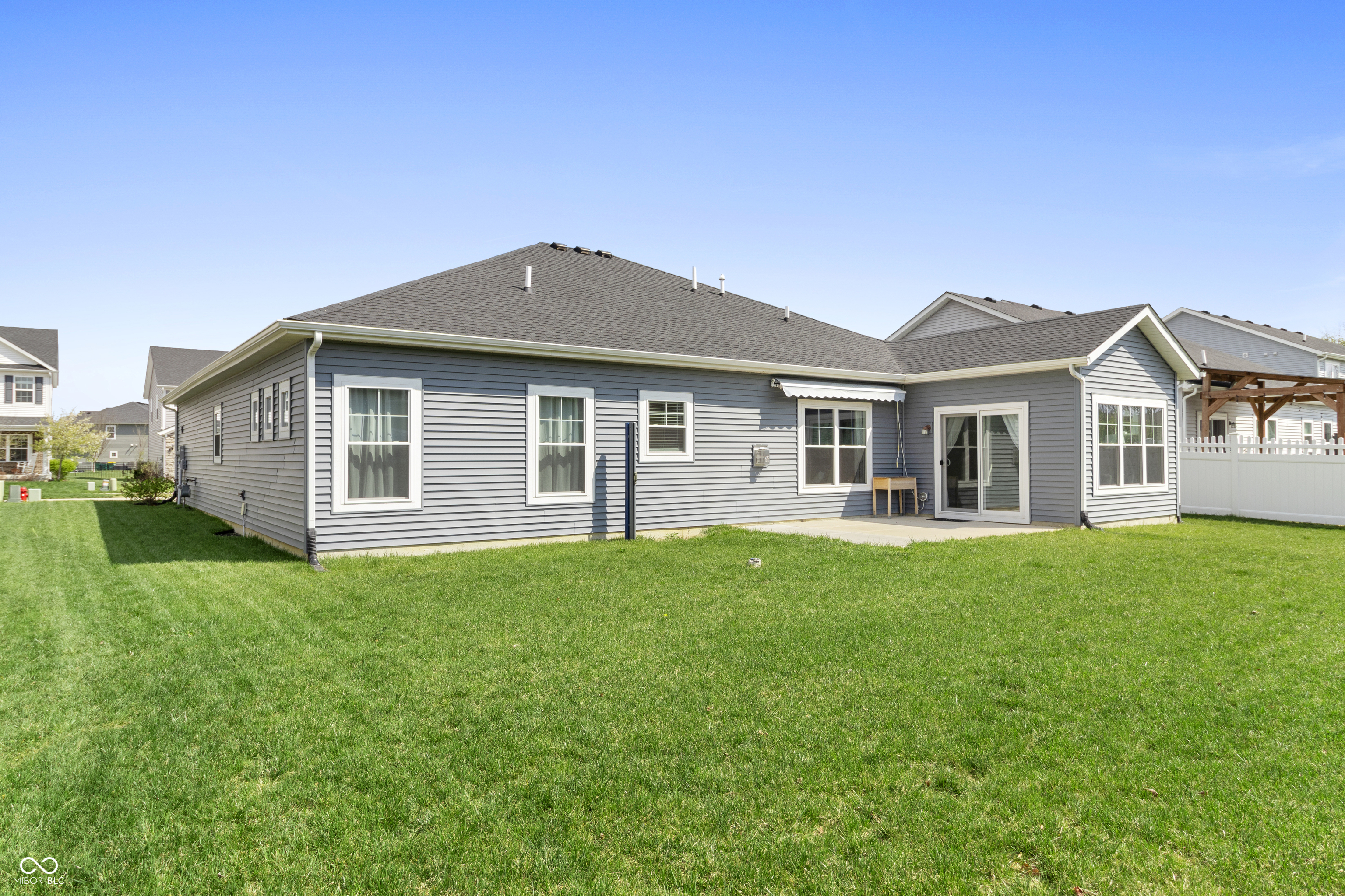 887 Rattlebox Lane