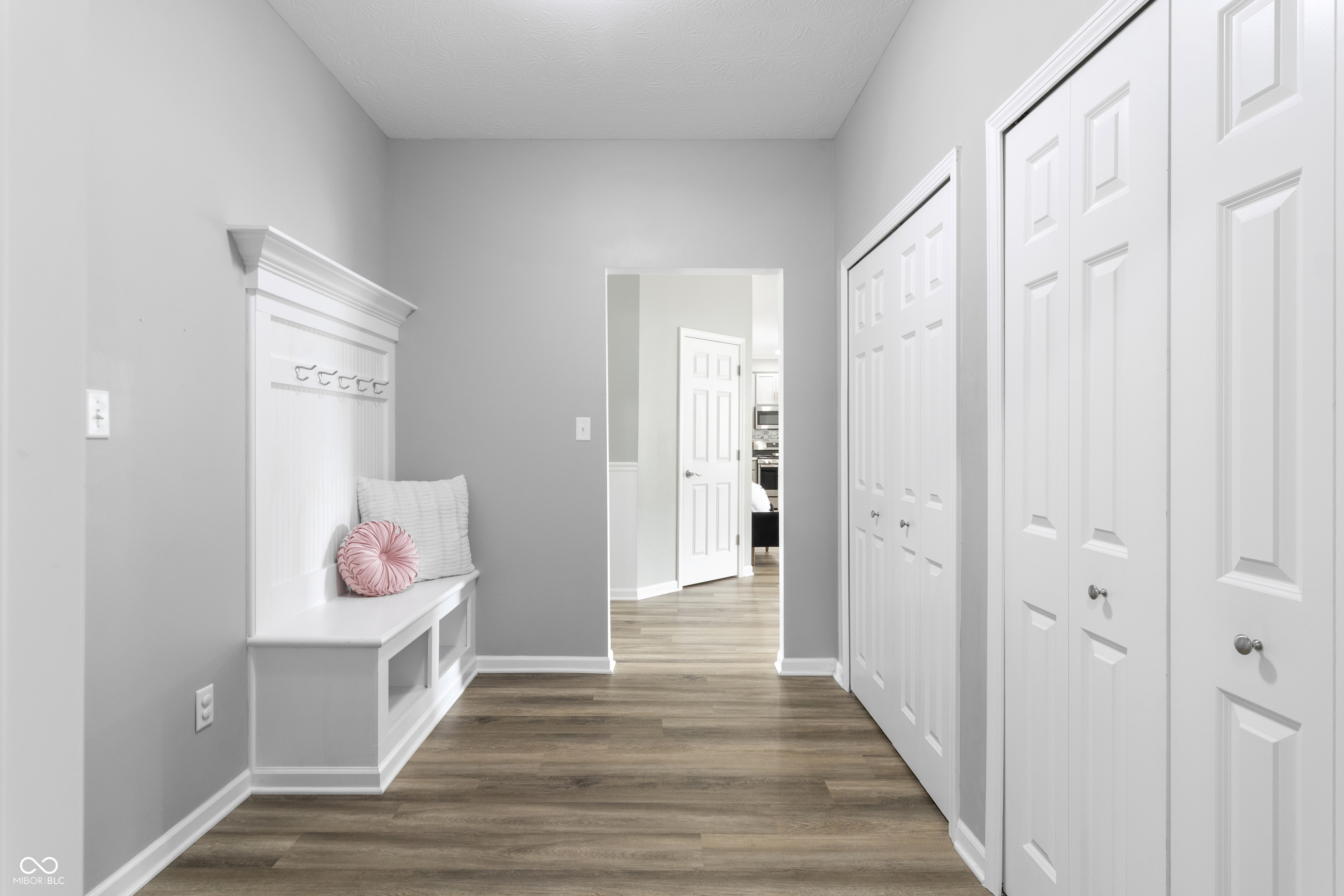 887 Rattlebox Lane