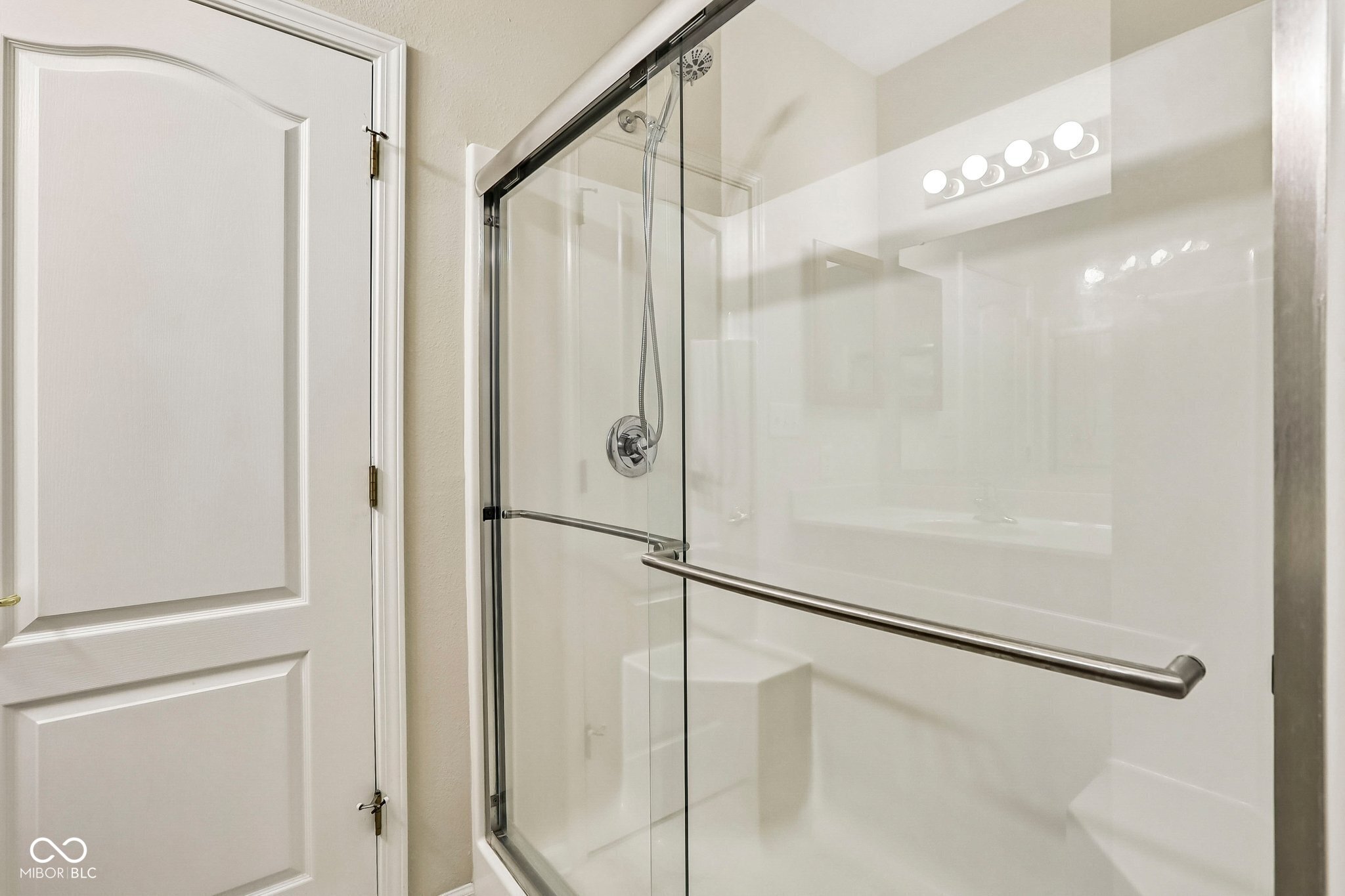 6929 Willow Pond Drive