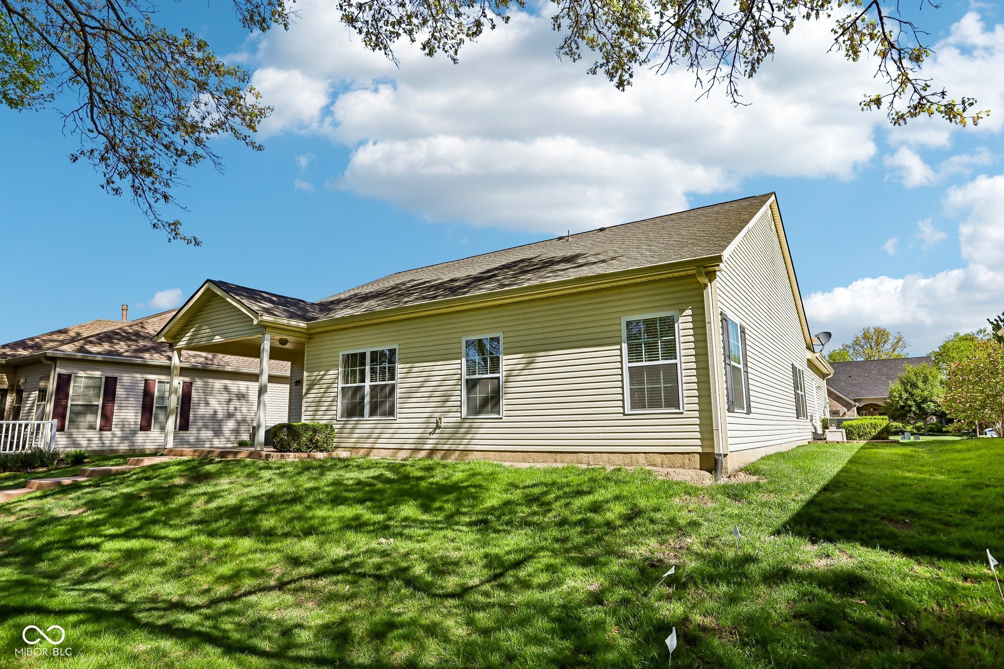 6929 Willow Pond Drive