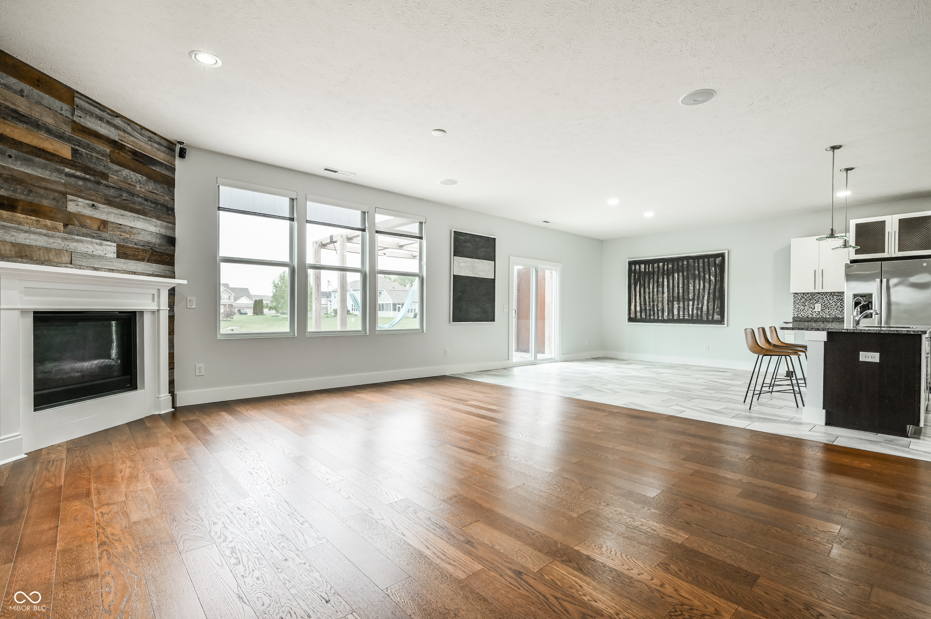 8906 Banner Drive