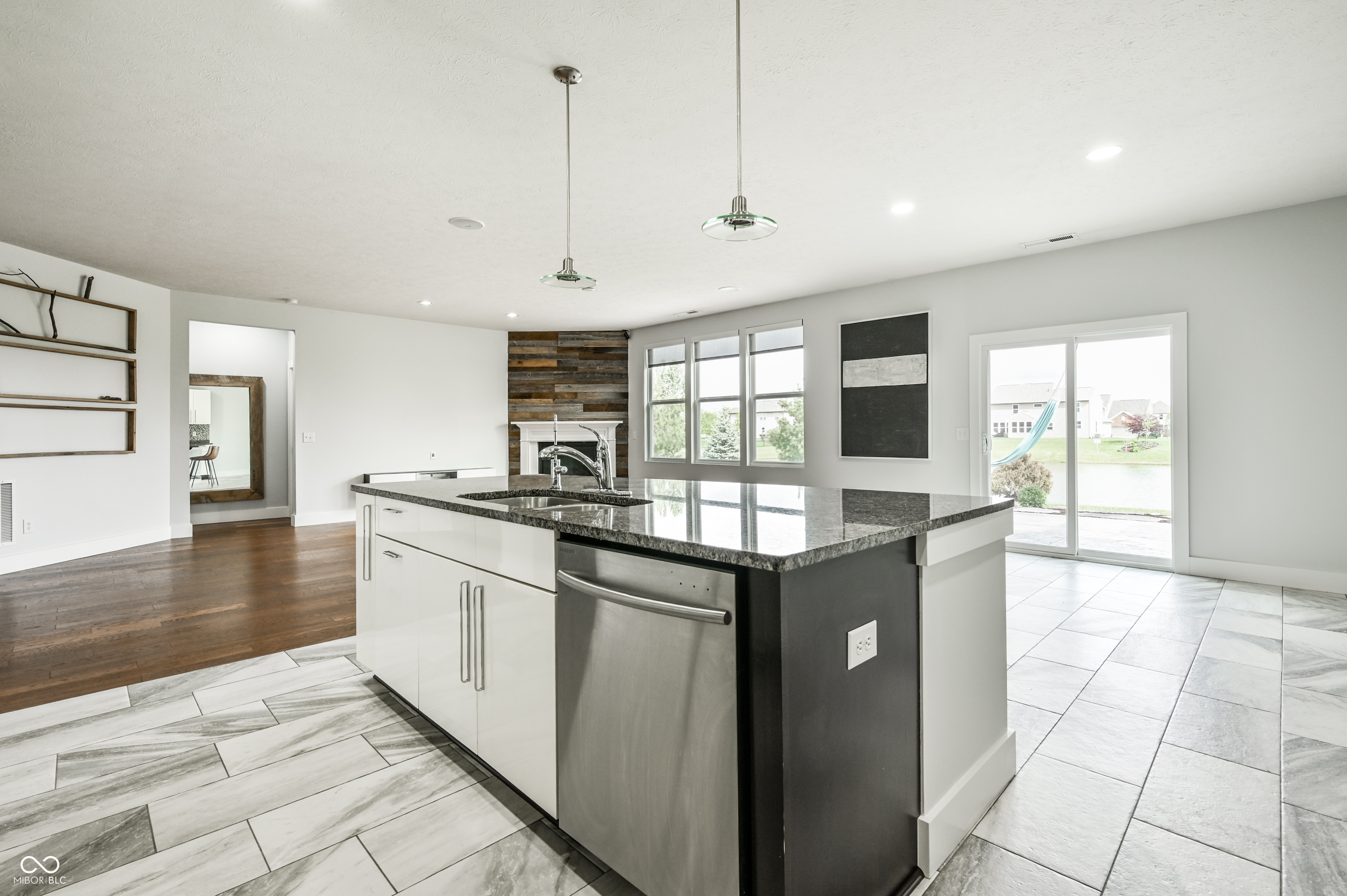 8906 Banner Drive