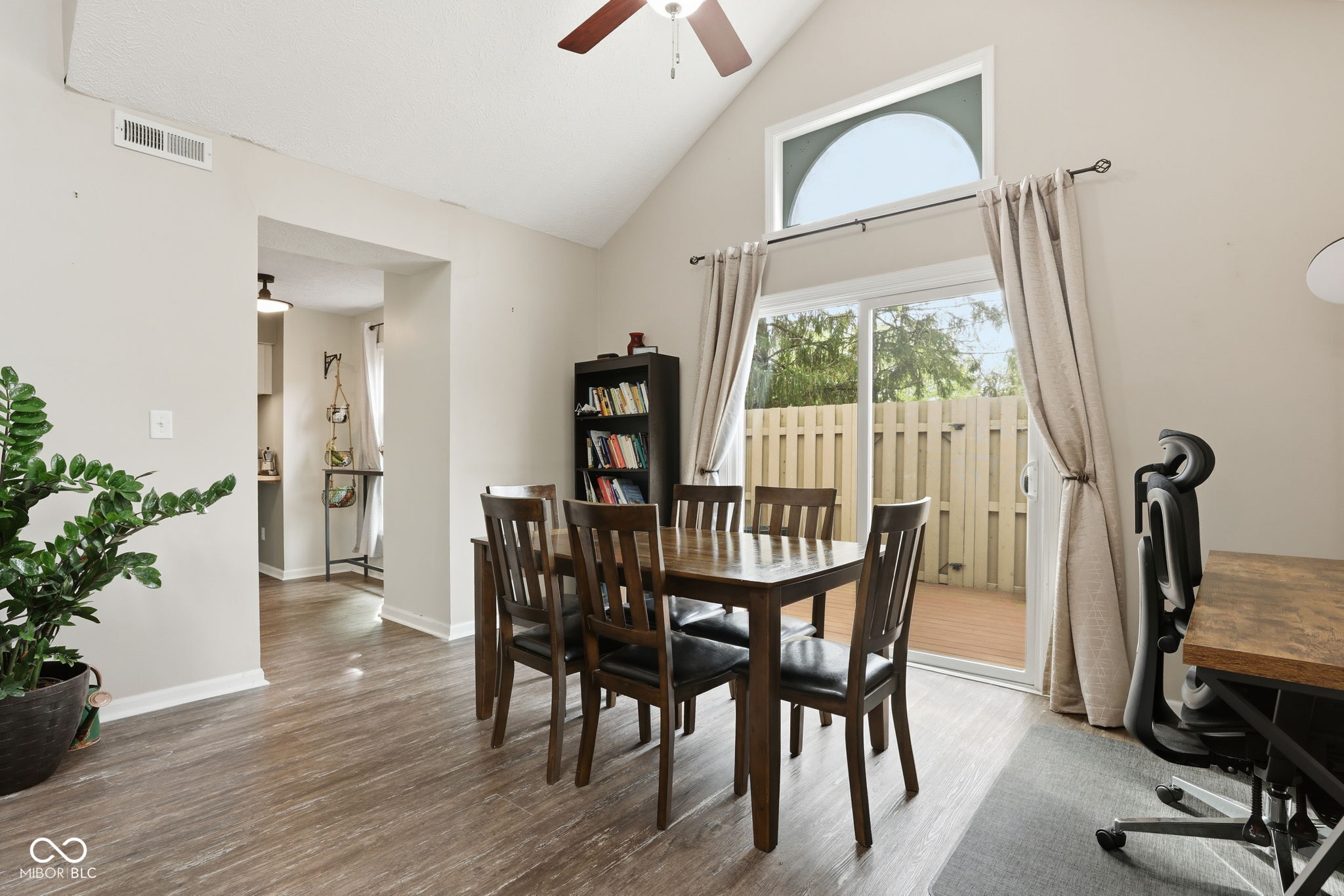 11610 Buttonwood Drive
