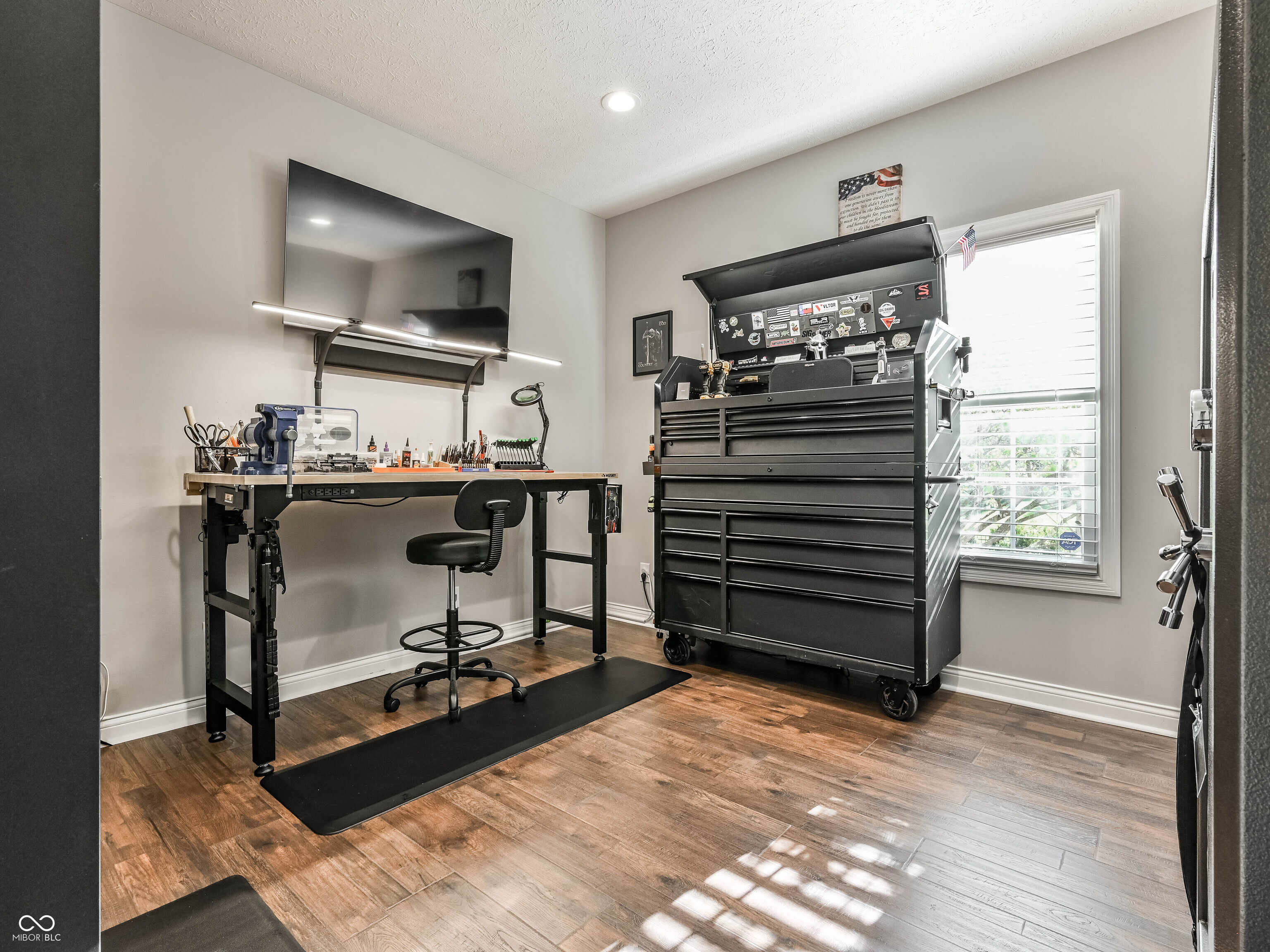 3607 Mossy Rock Drive