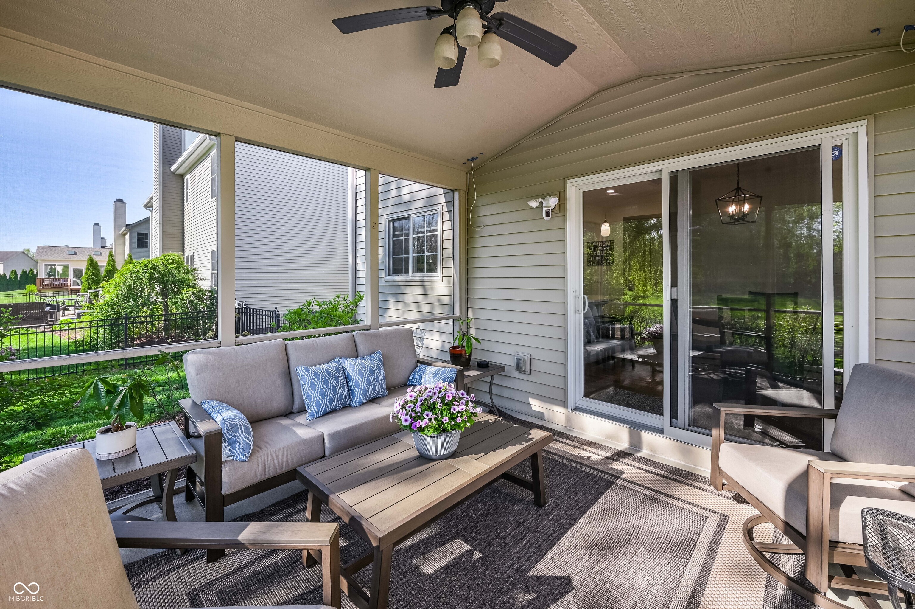 3607 Mossy Rock Drive