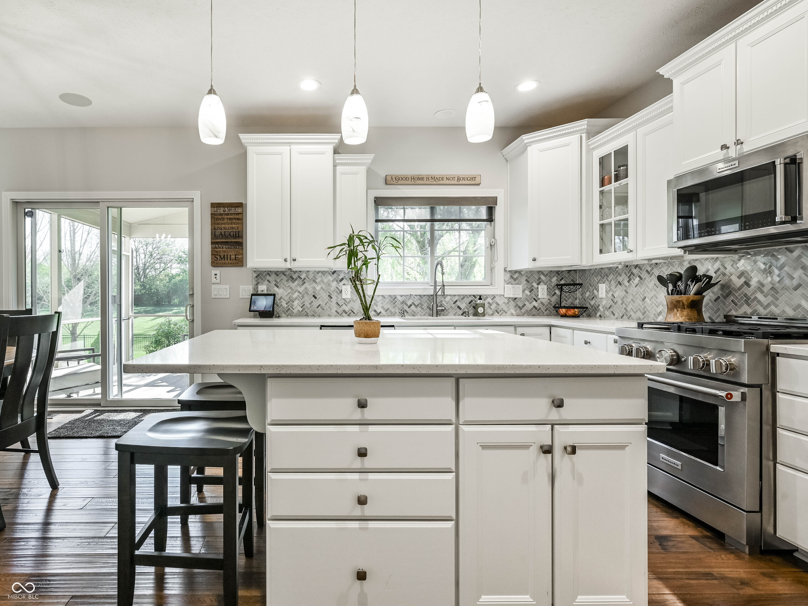 3607 Mossy Rock Drive