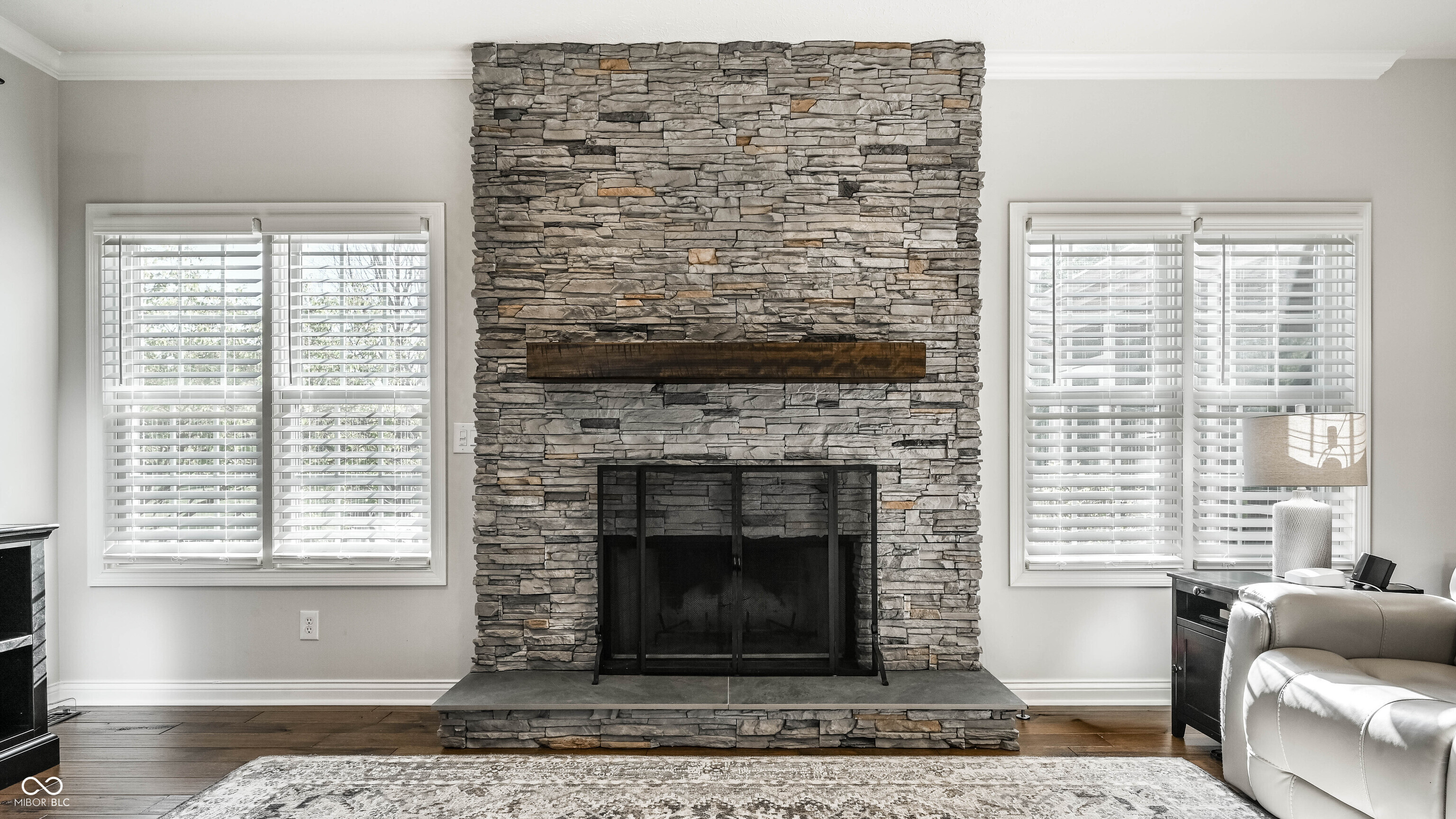 3607 Mossy Rock Drive