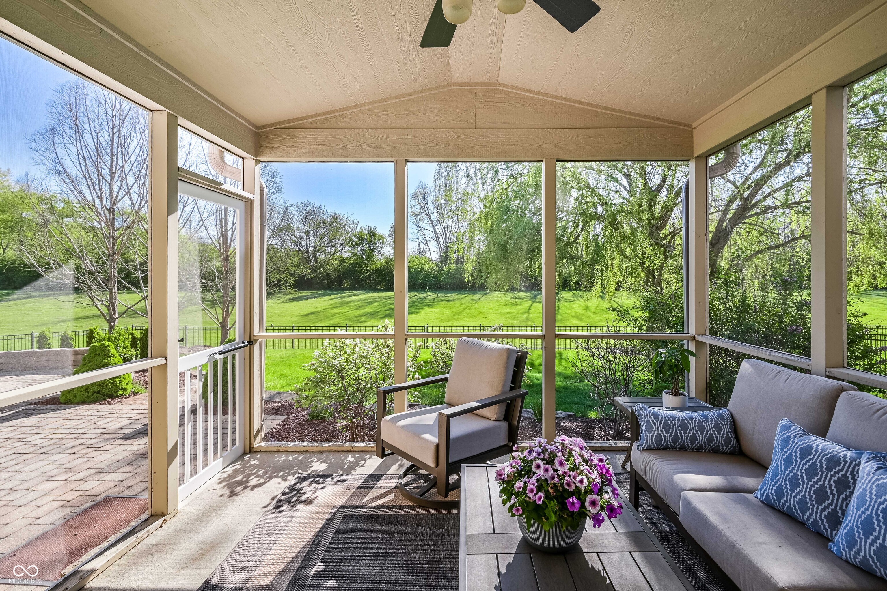 3607 Mossy Rock Drive