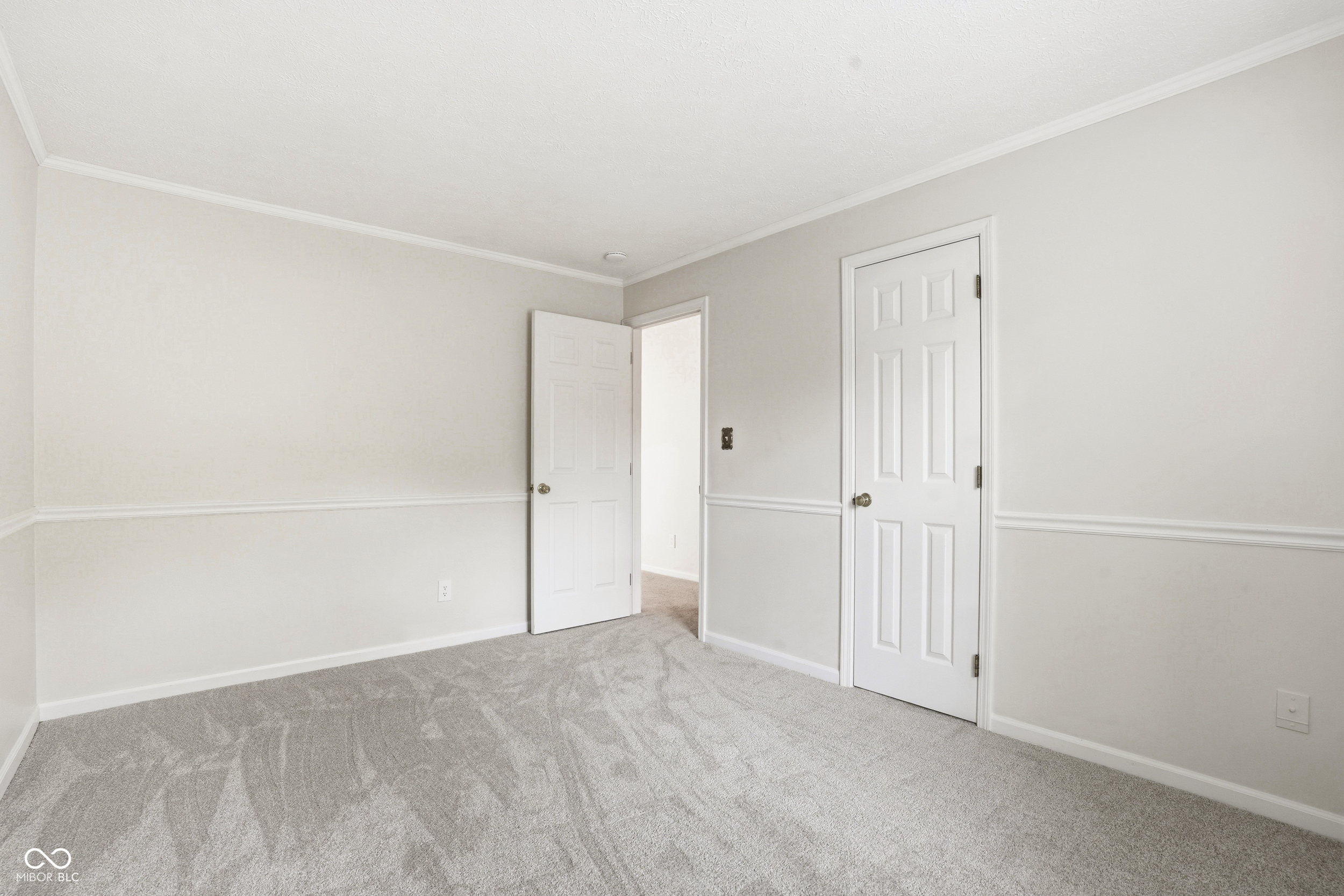 9652 Pine Ridge East Drive