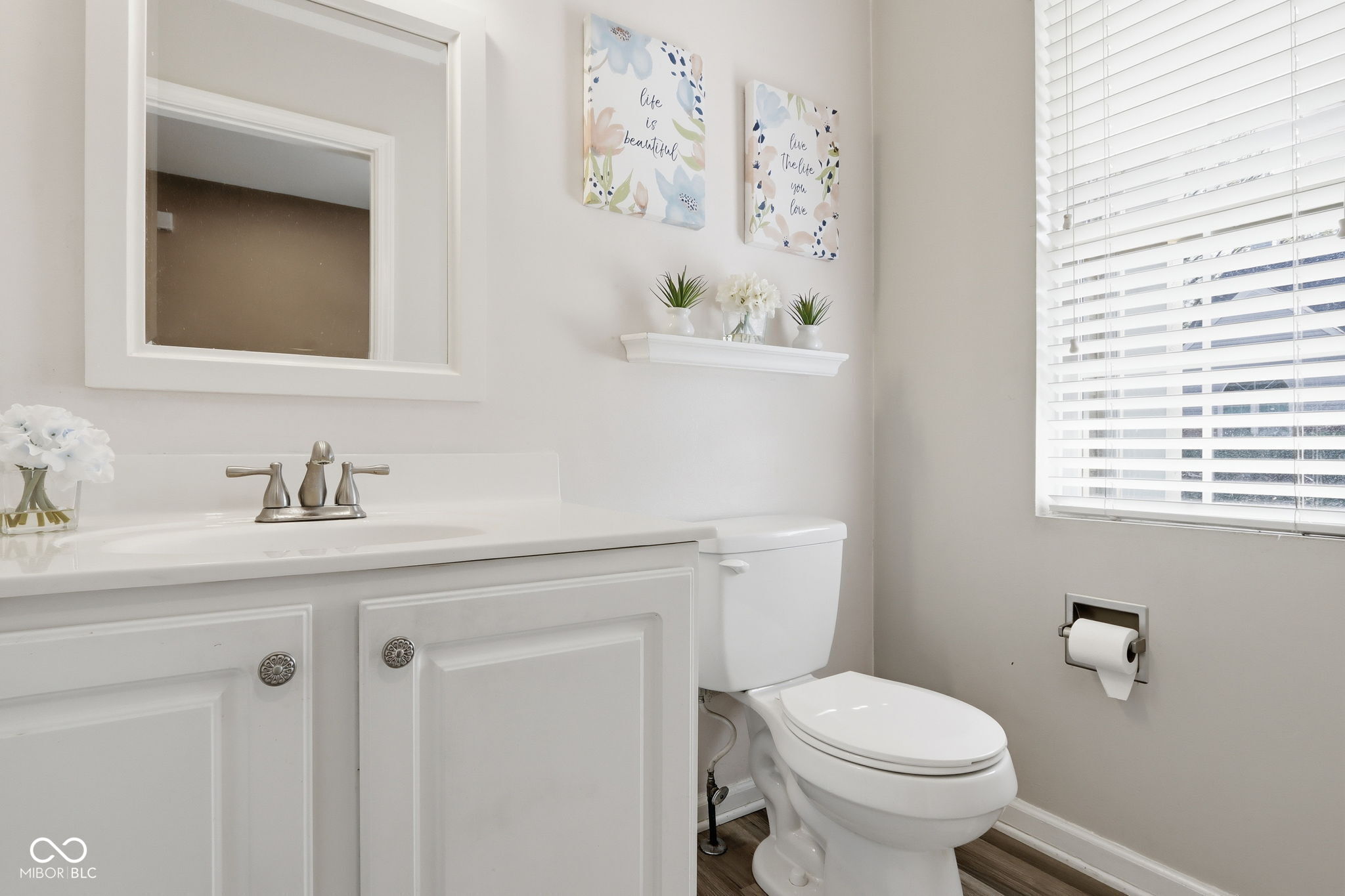 12814 Lamboll Street