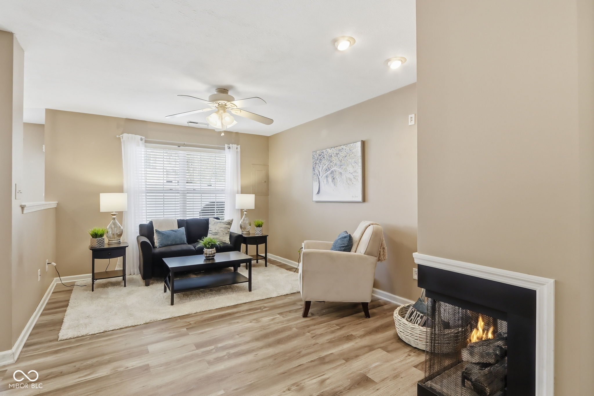 12814 Lamboll Street