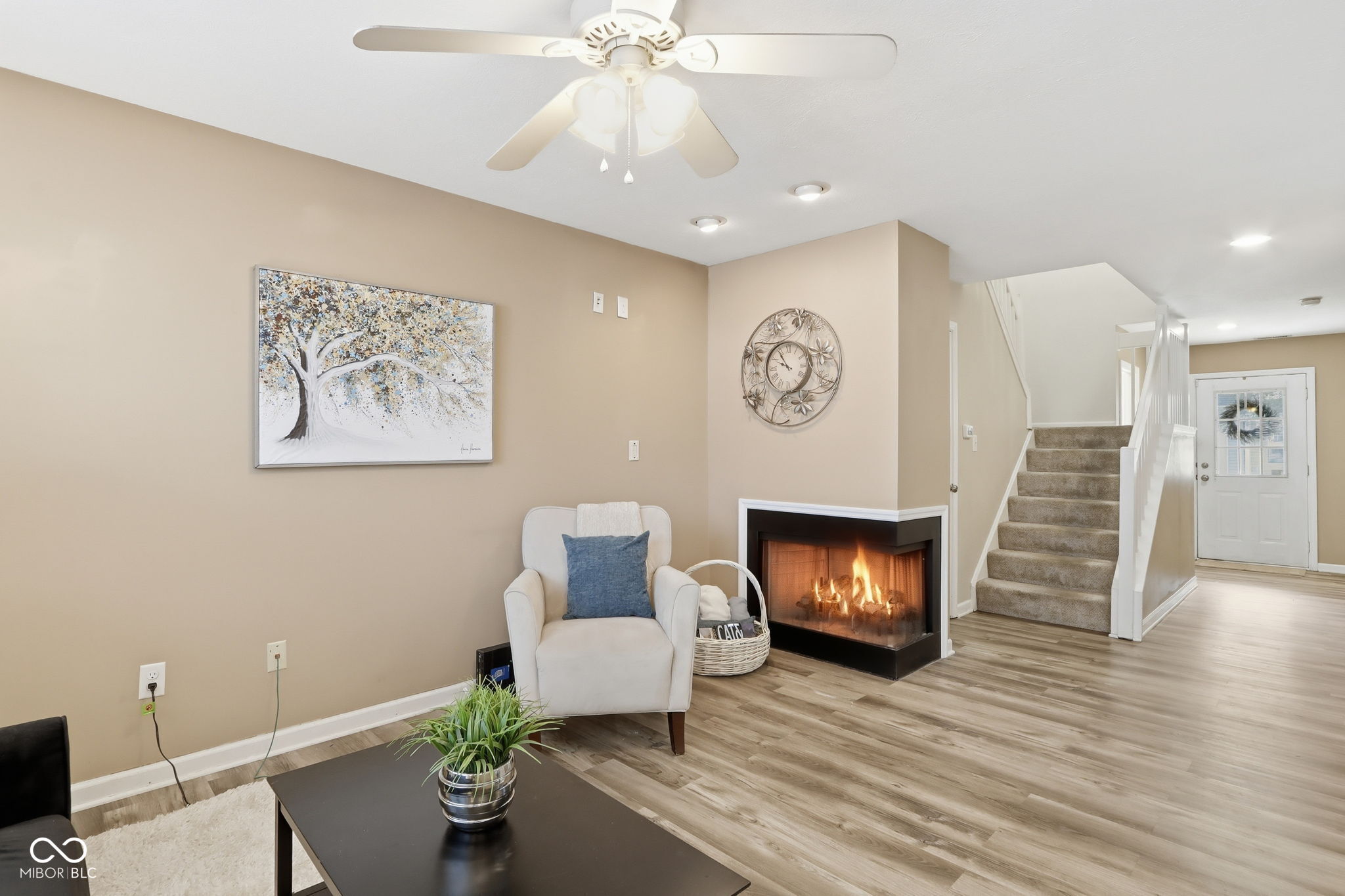 12814 Lamboll Street