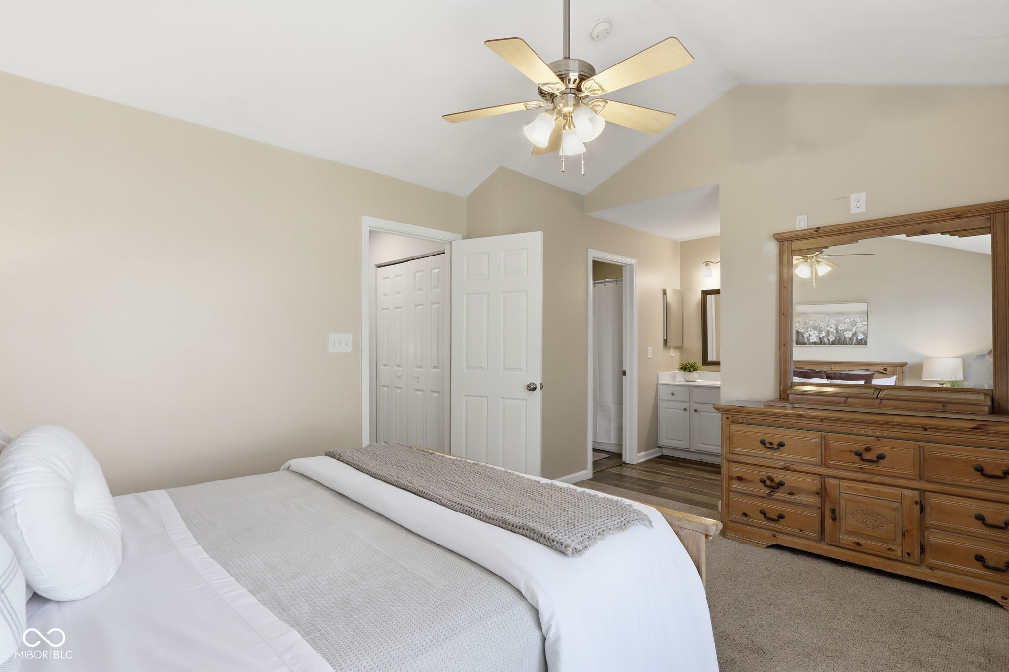 12814 Lamboll Street