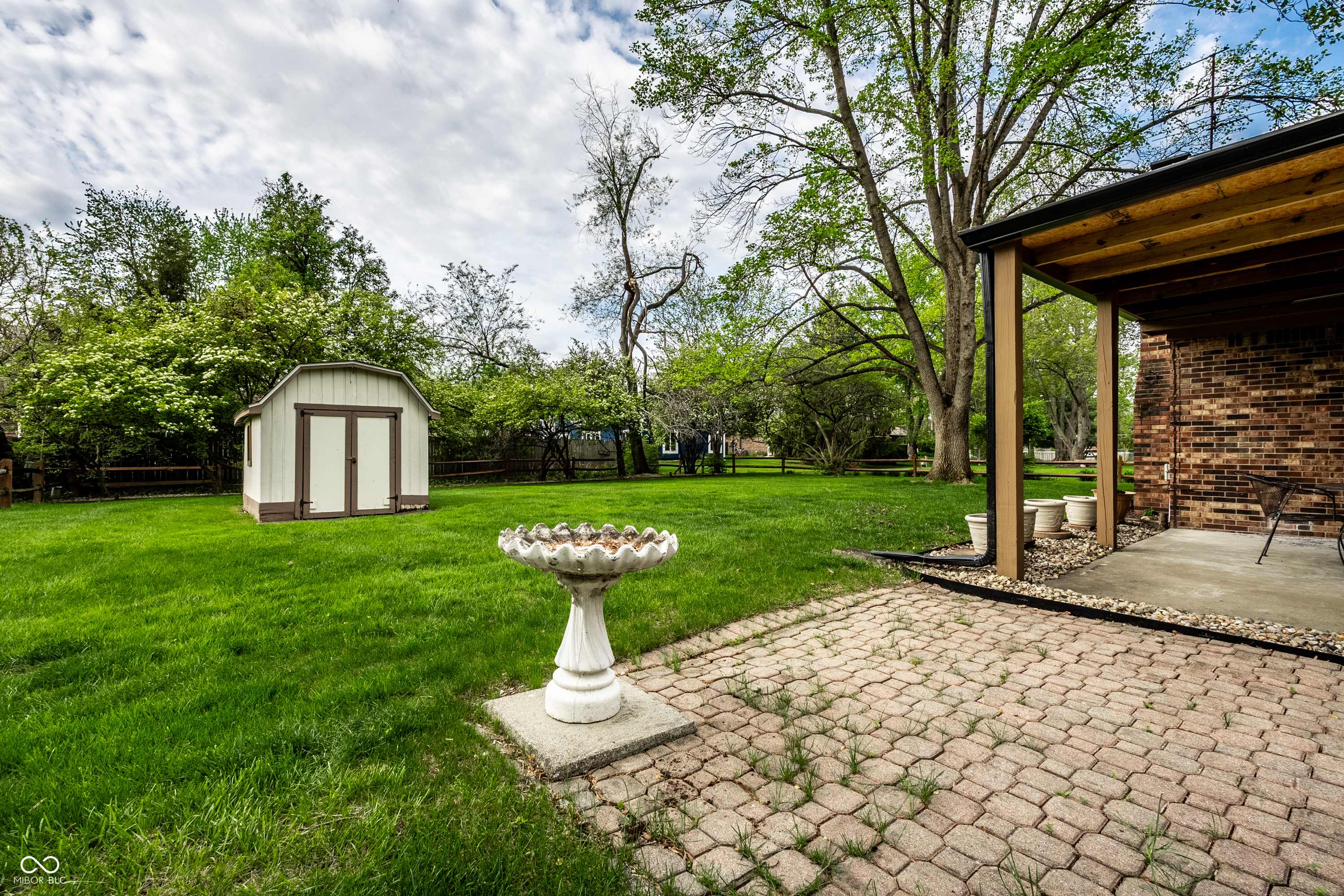 8323 Mockingbird Lane