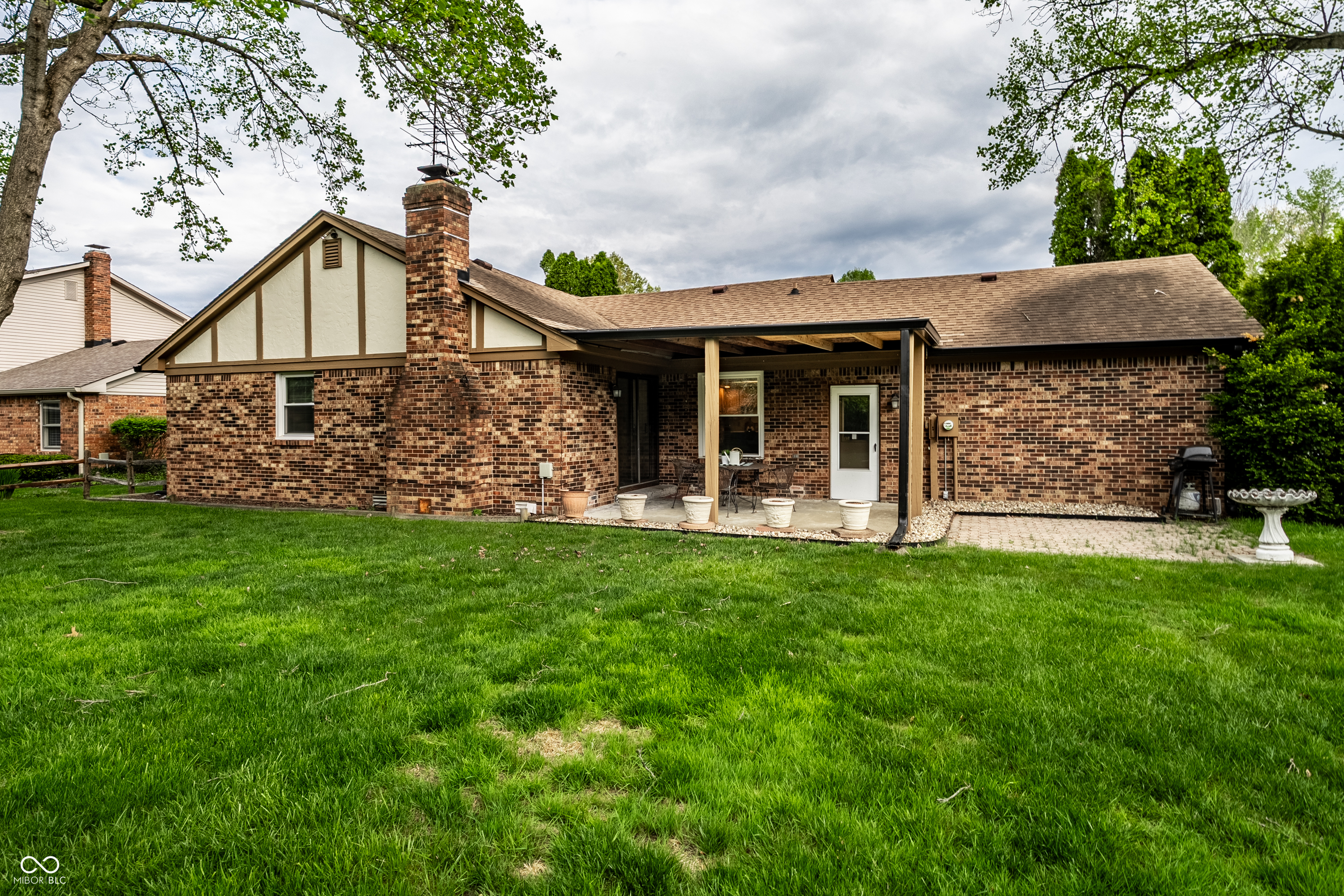 8323 Mockingbird Lane