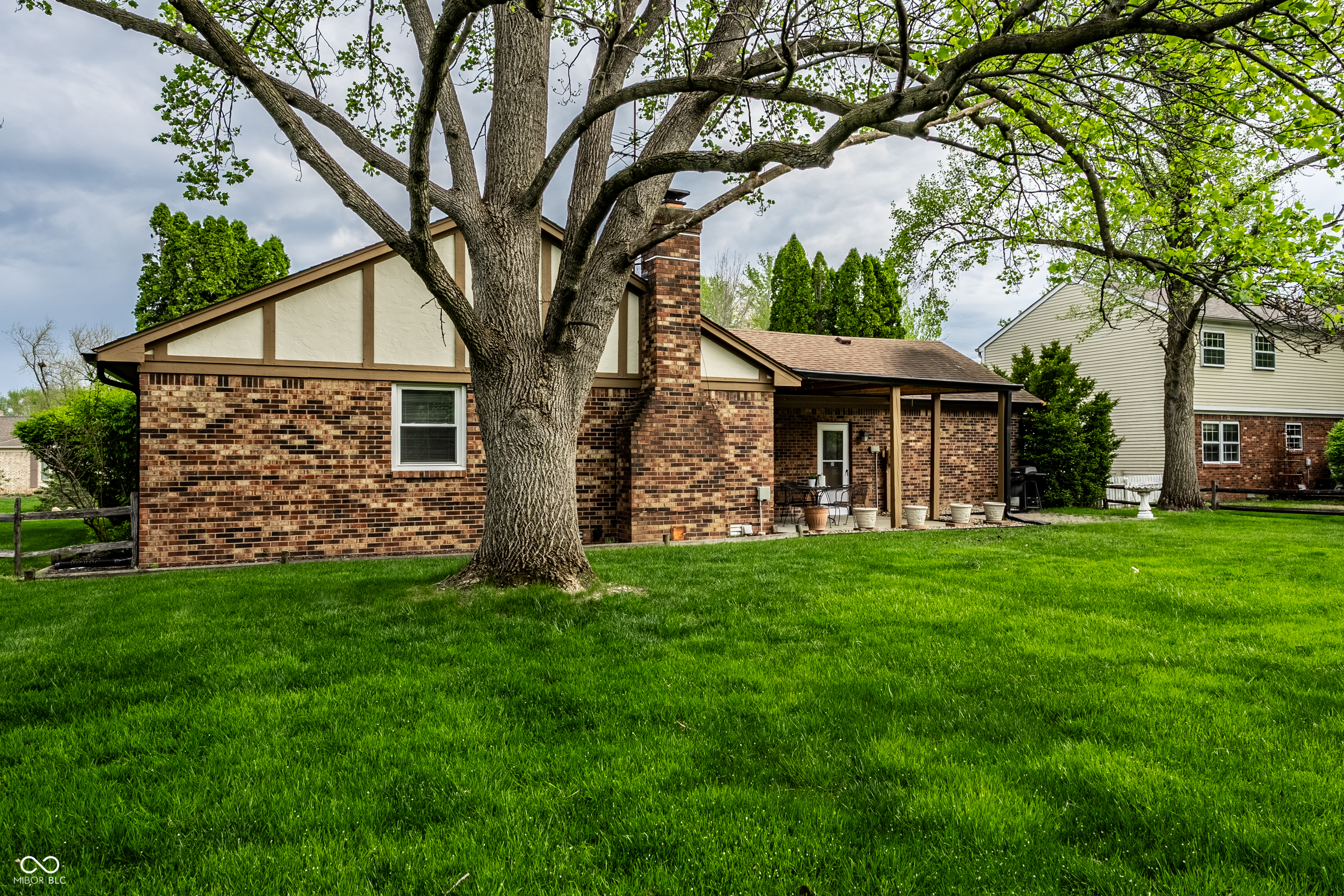 8323 Mockingbird Lane