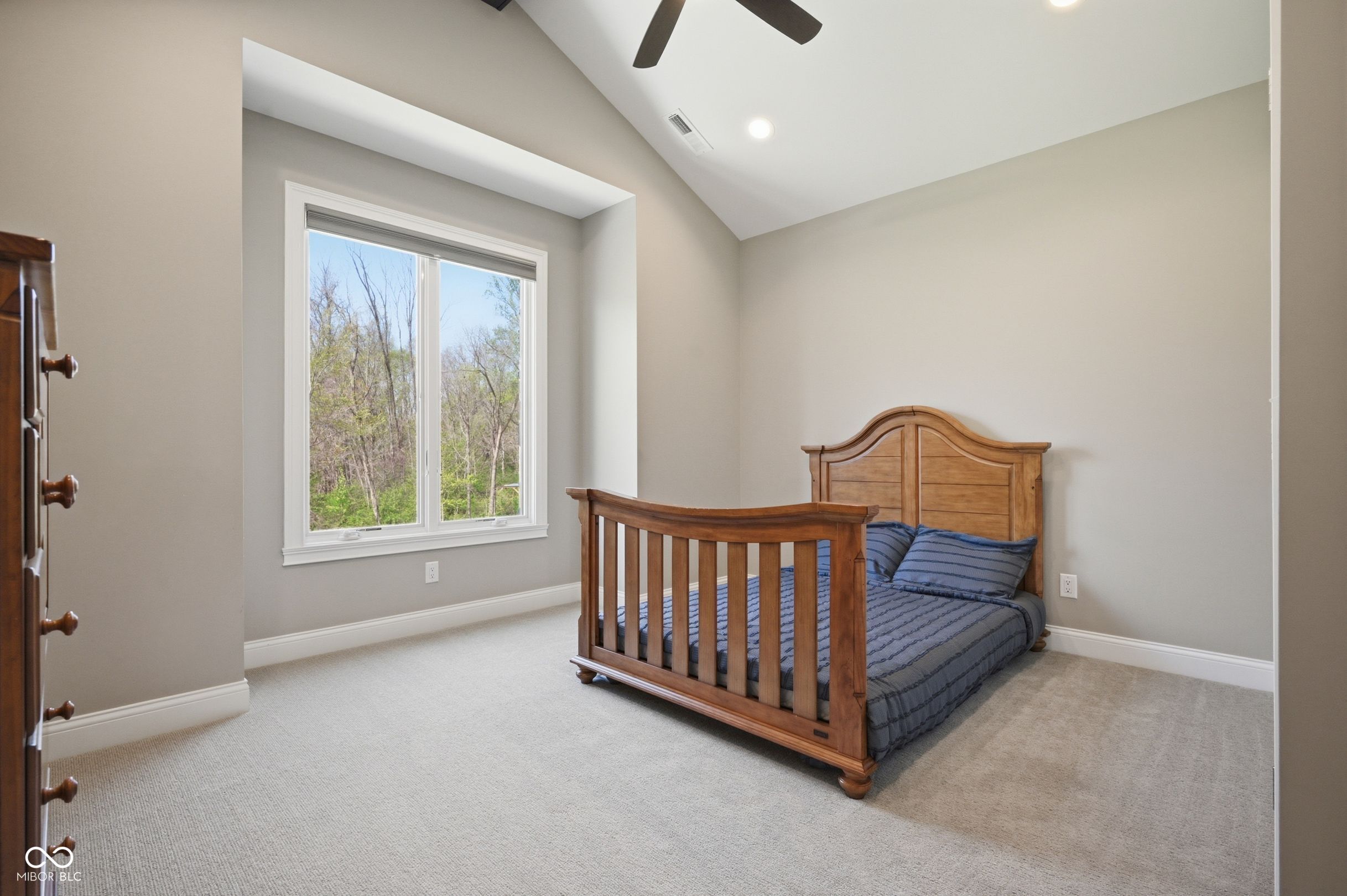 541 Macintosh Lane