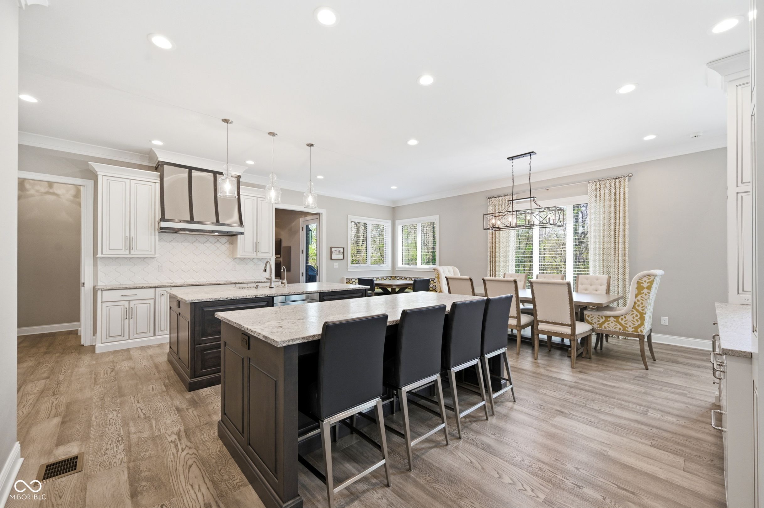 541 Macintosh Lane
