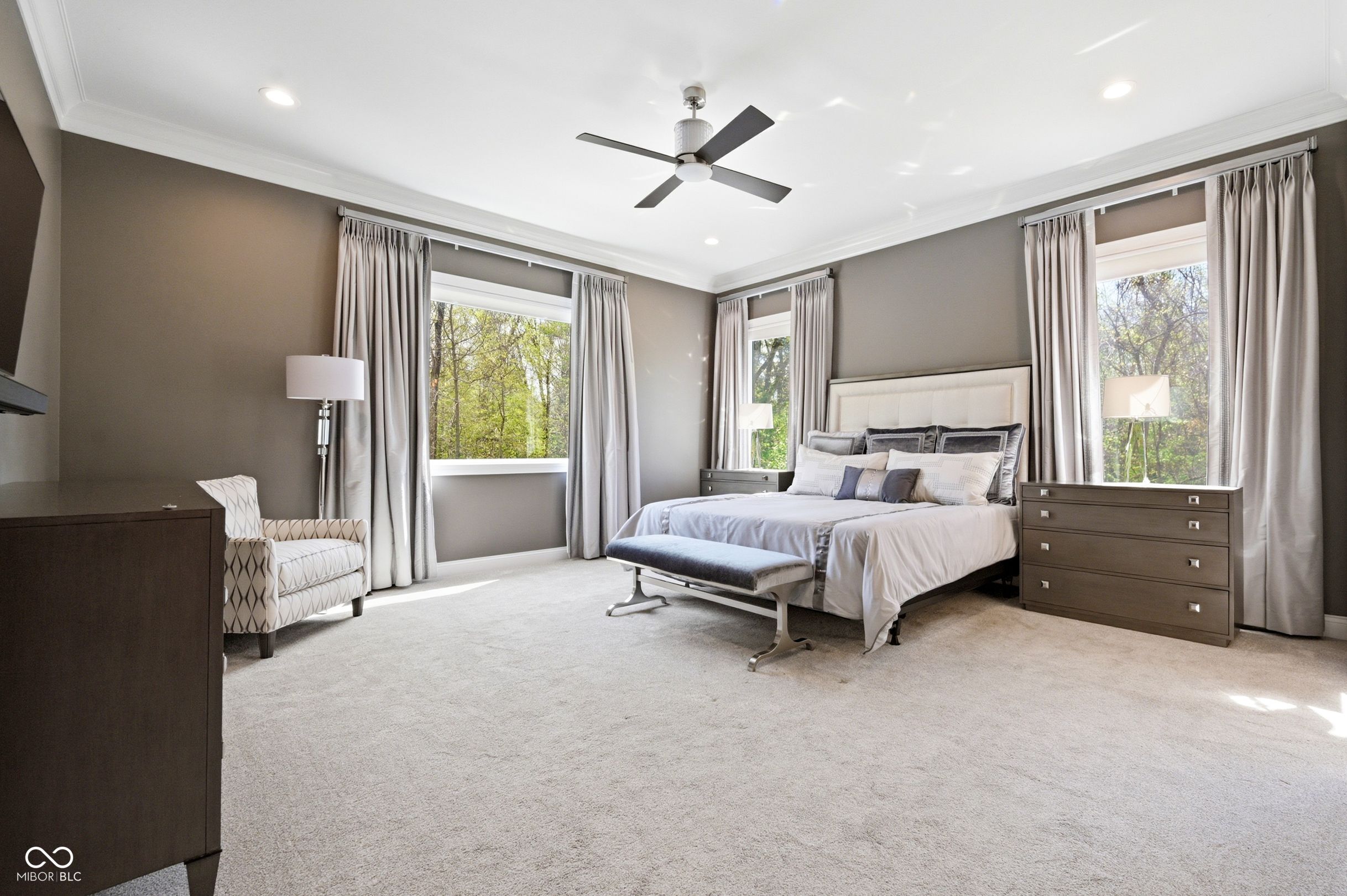 541 Macintosh Lane
