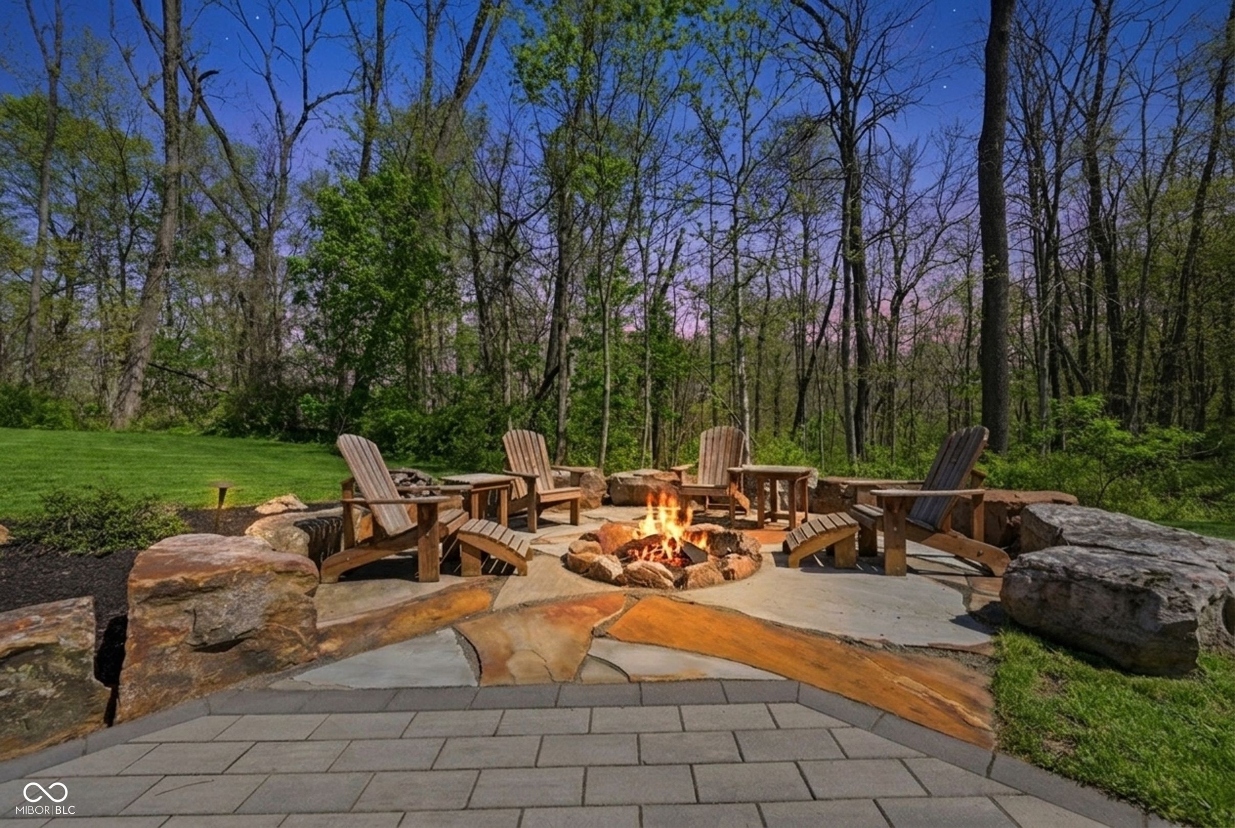 541 Macintosh Lane