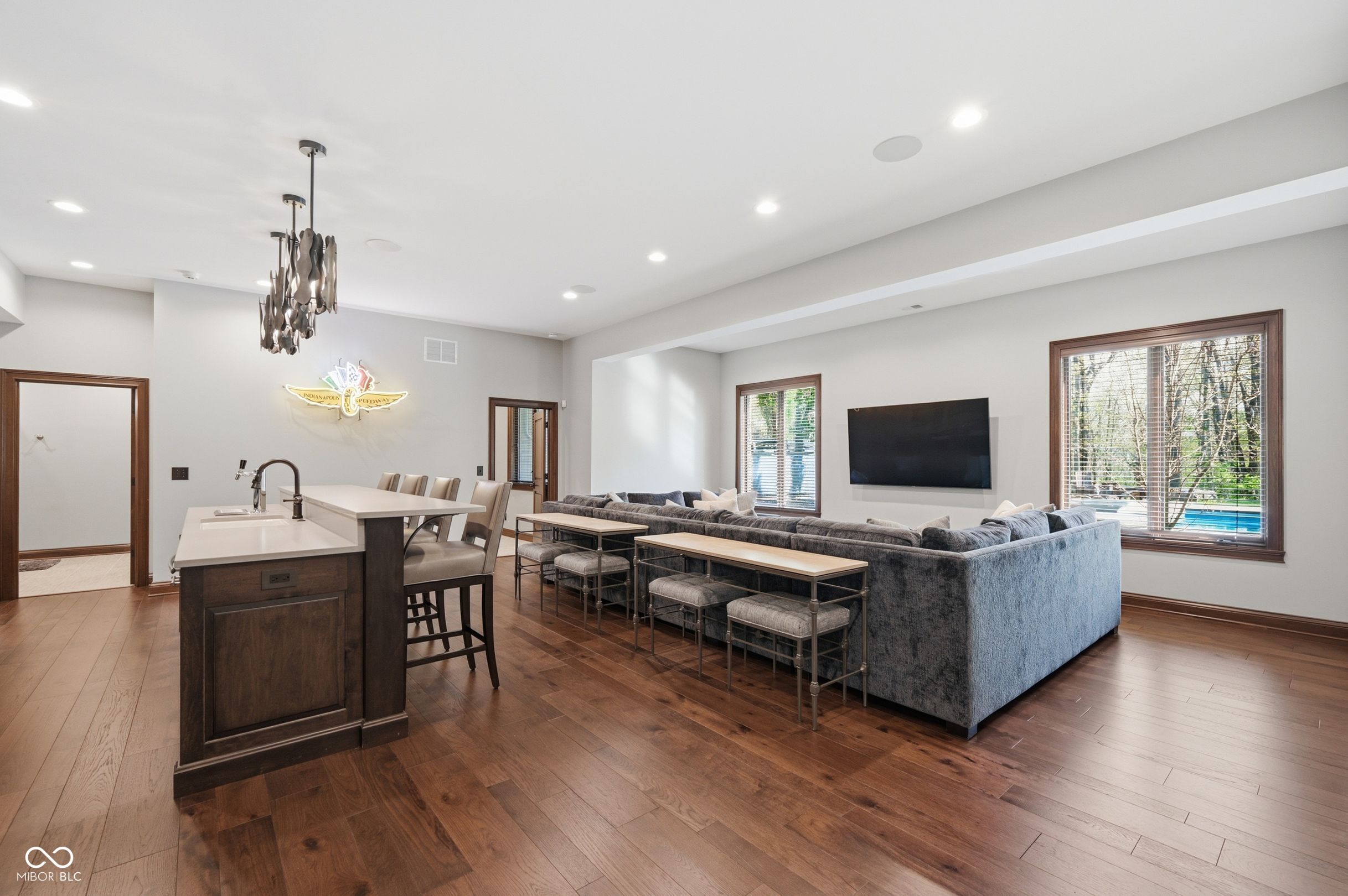 541 Macintosh Lane
