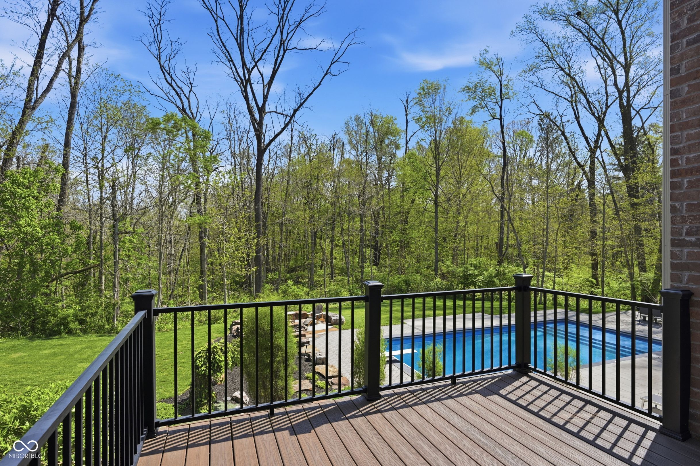 541 Macintosh Lane
