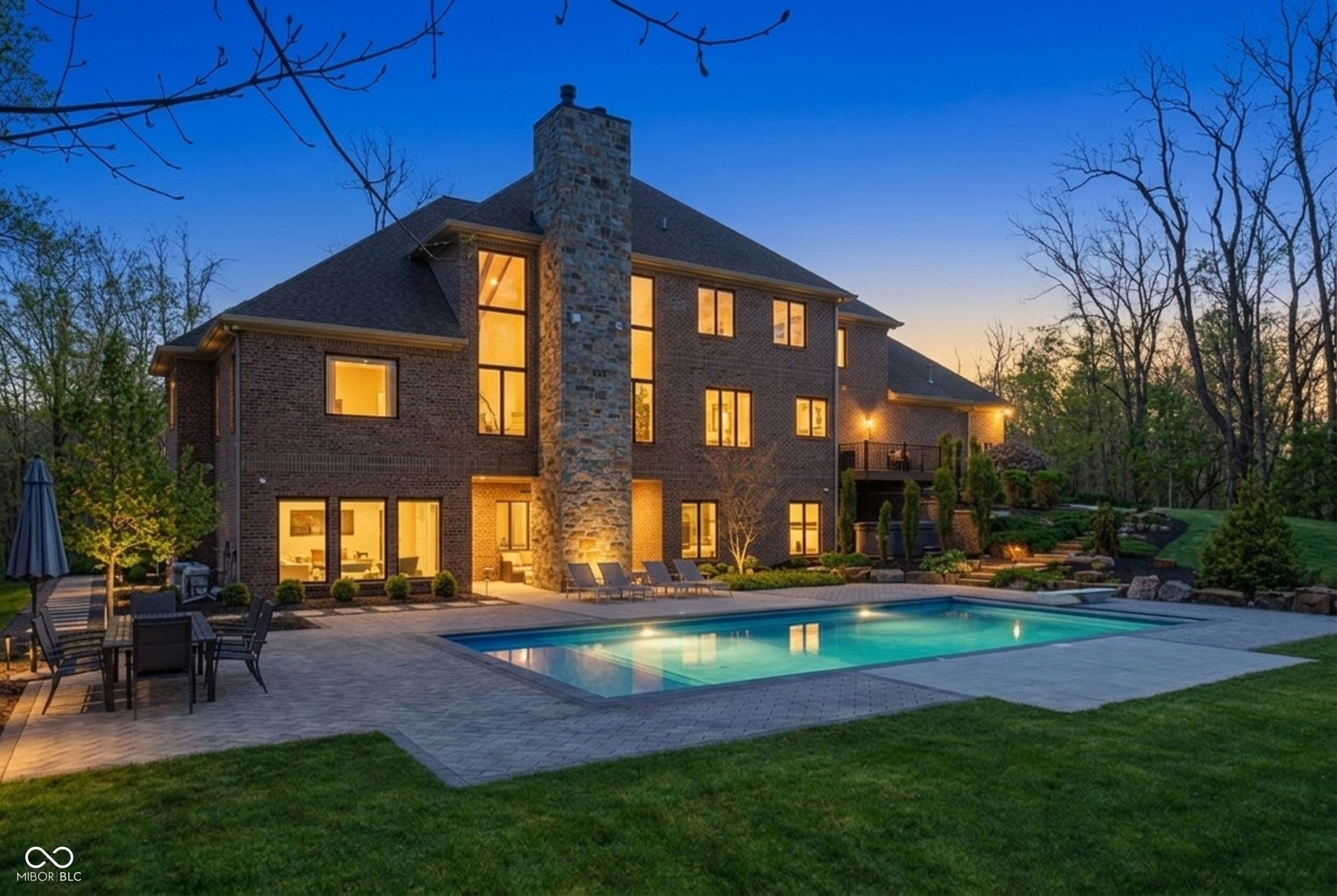 541 Macintosh Lane