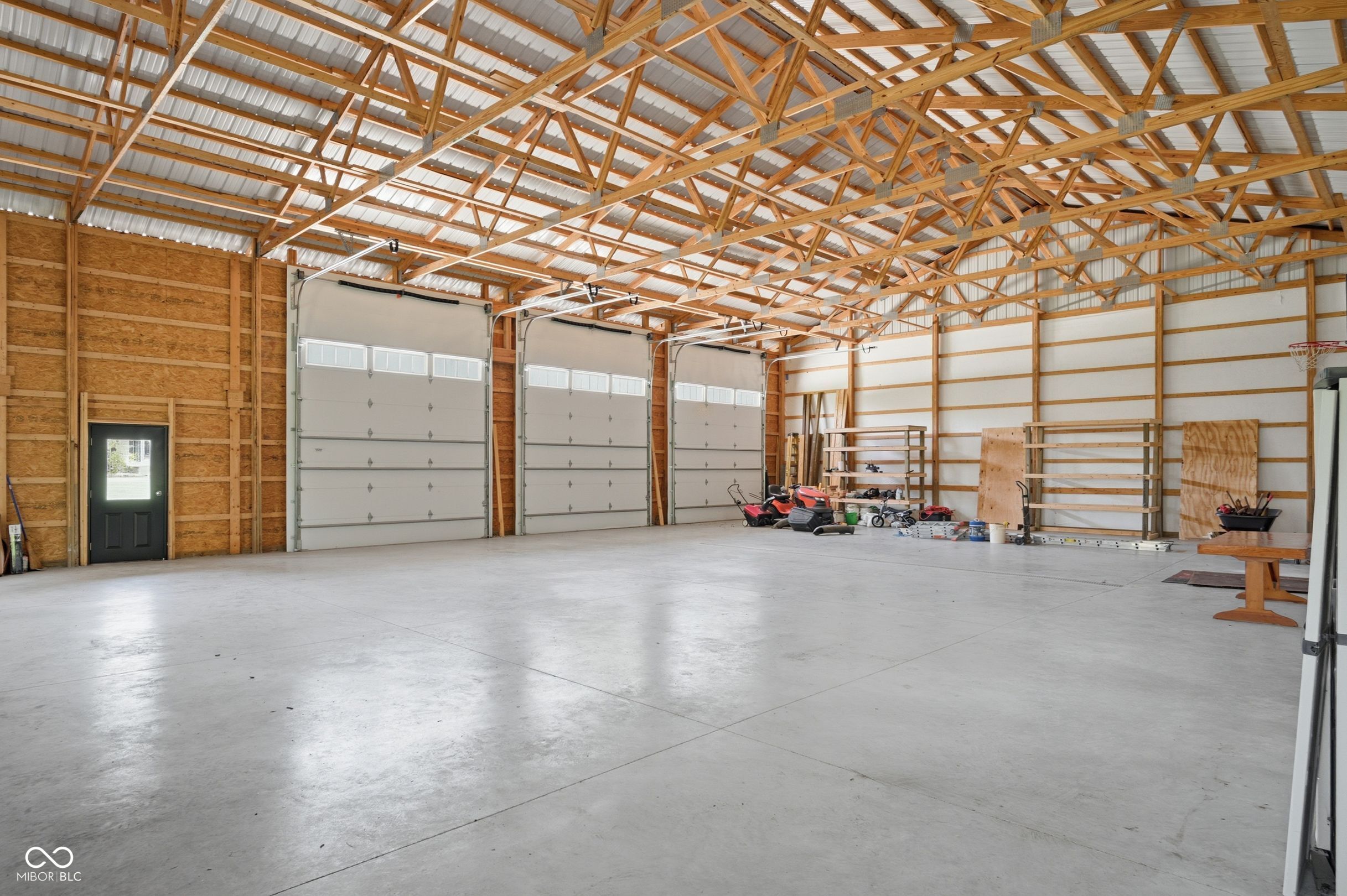 541 Macintosh Lane