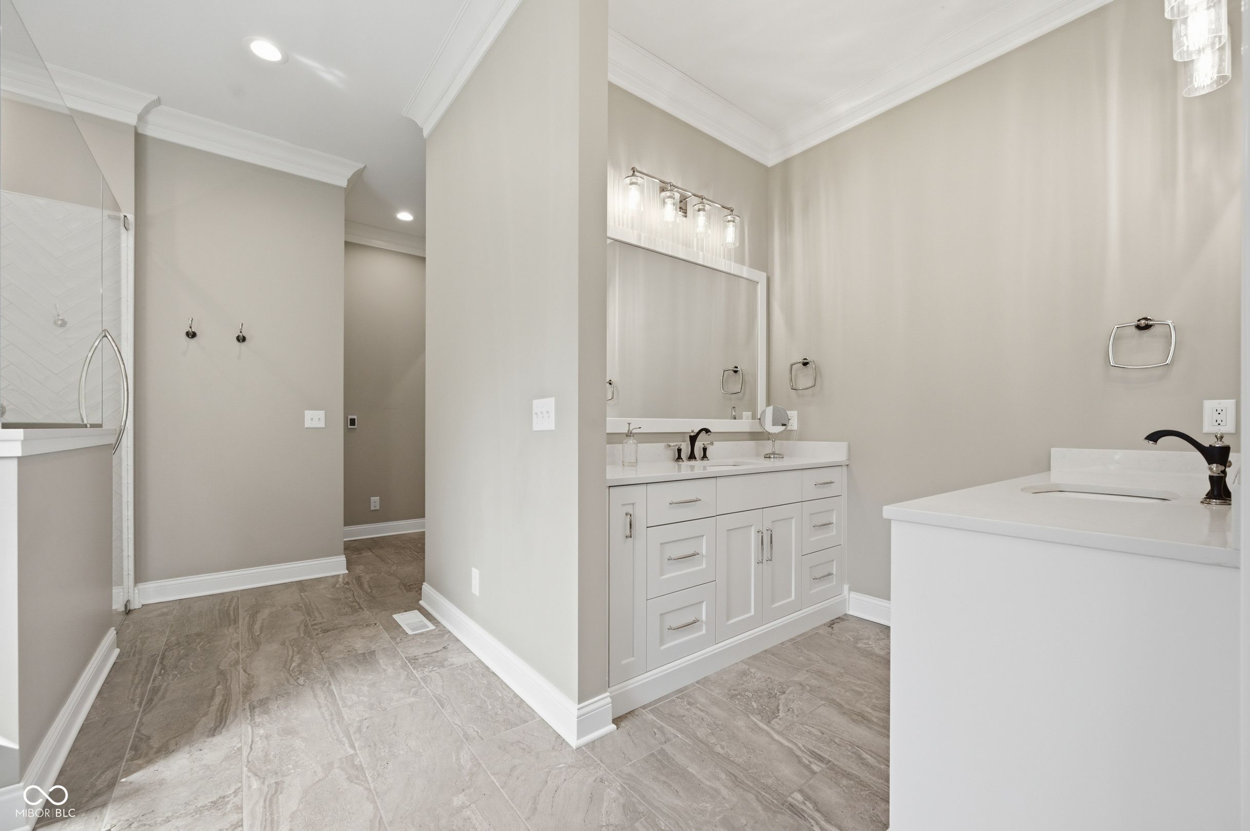 541 Macintosh Lane