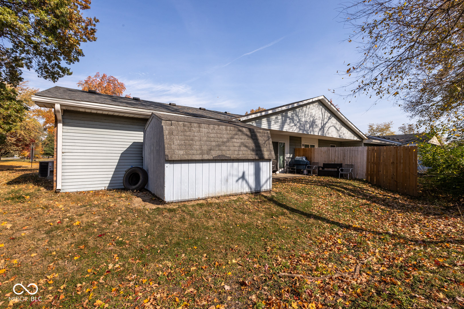 8201 Old Farm Lane