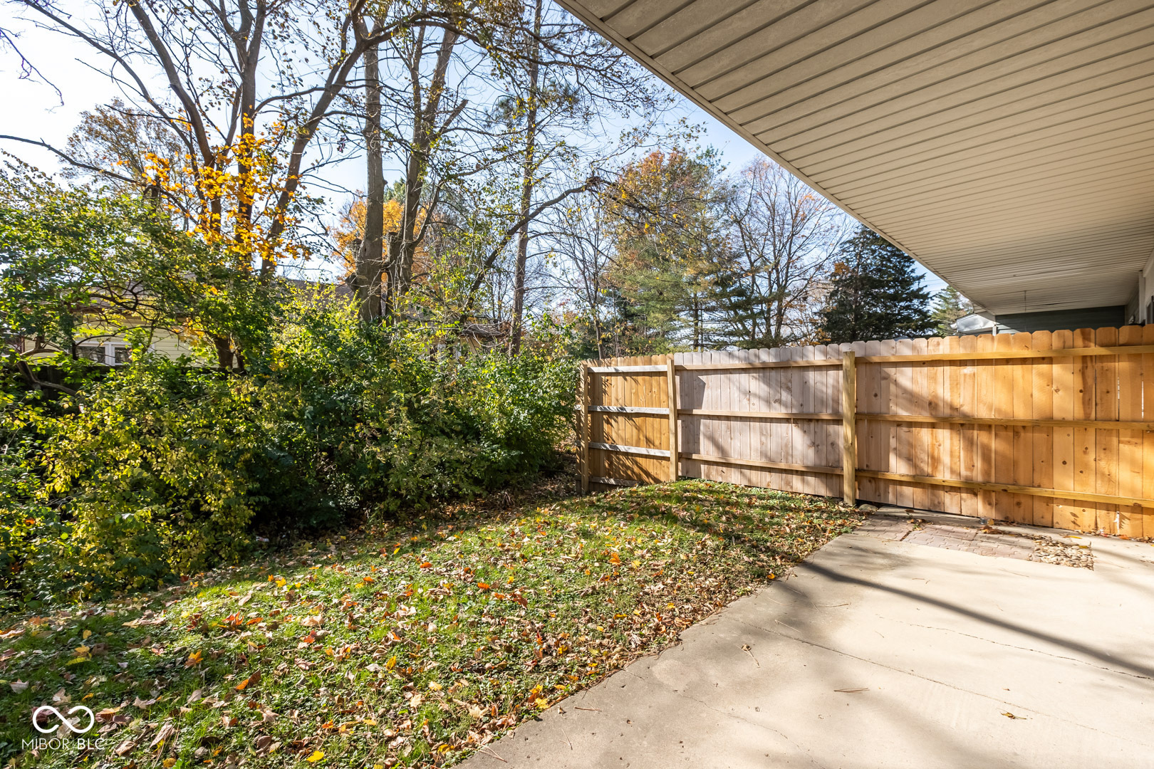 8201 Old Farm Lane