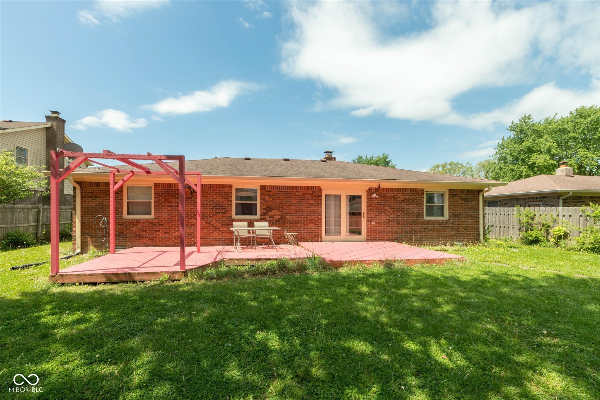 709 Summitcrest Drive
