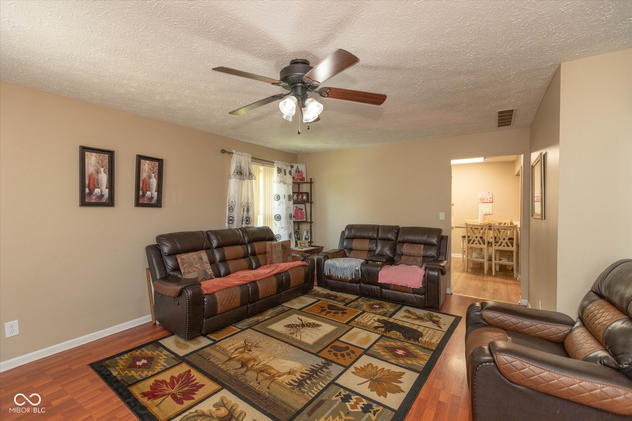 709 Summitcrest Drive