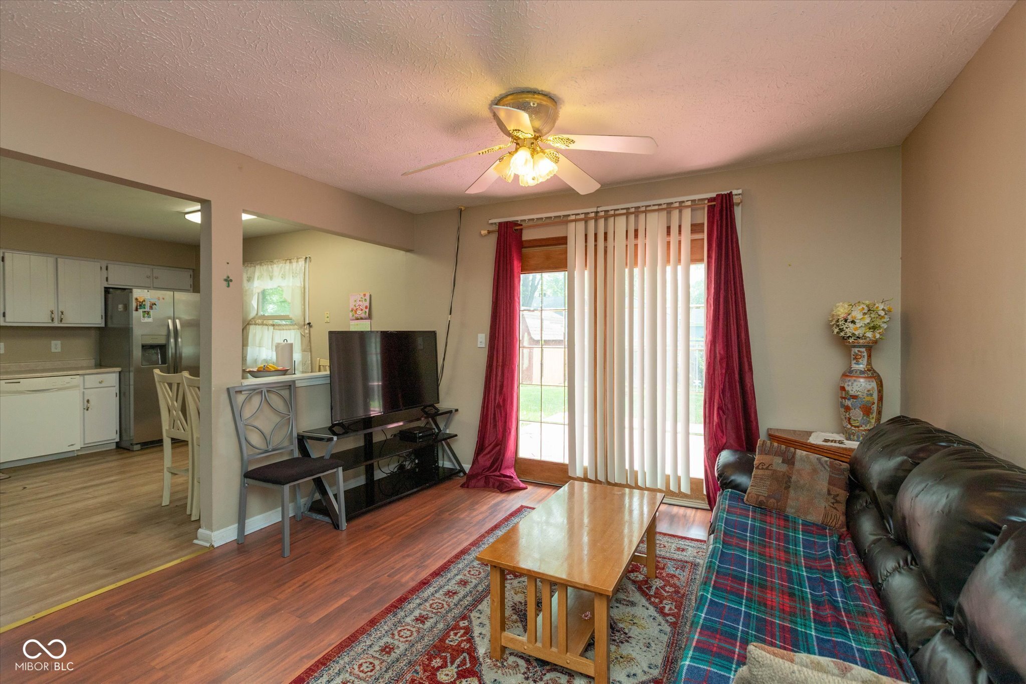 709 Summitcrest Drive