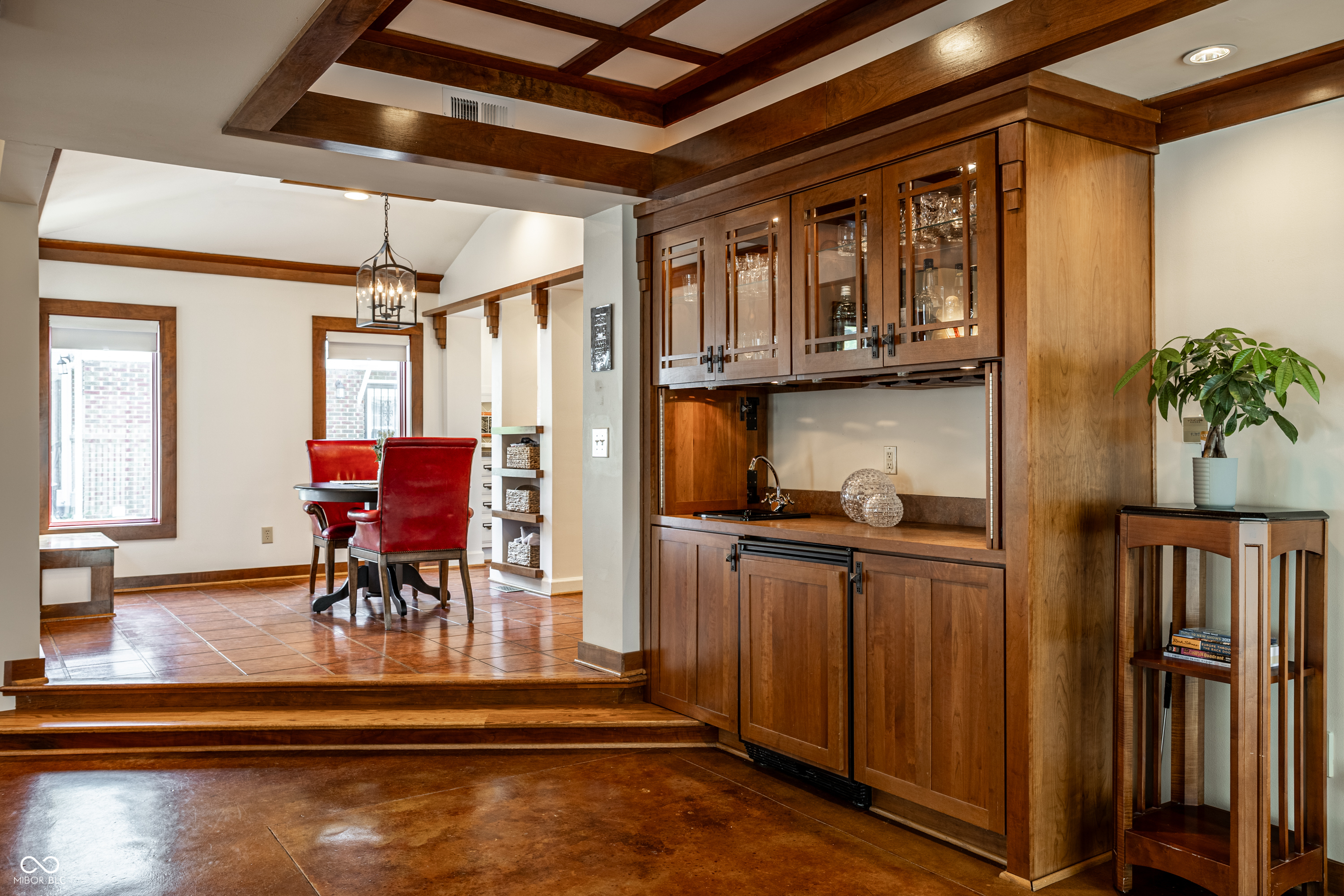1138 E 58th Street
