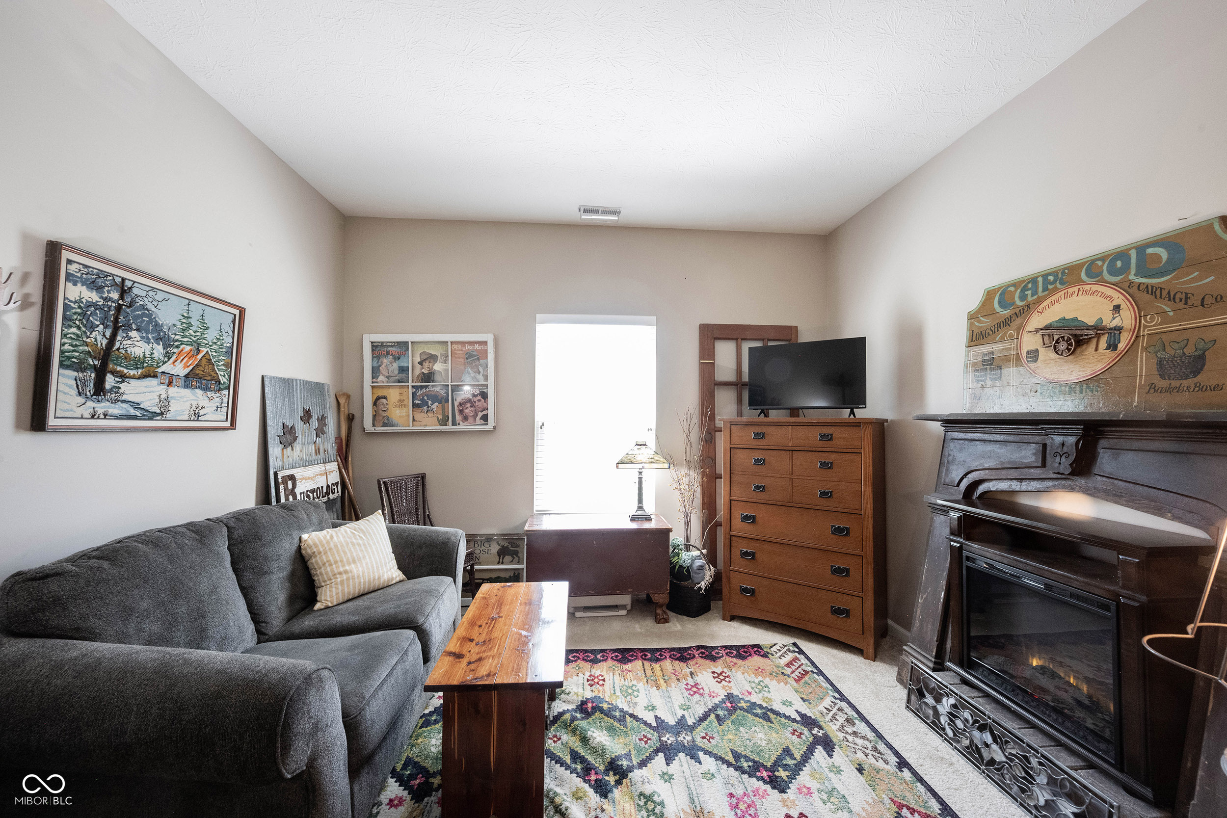 9633 Timber Circle