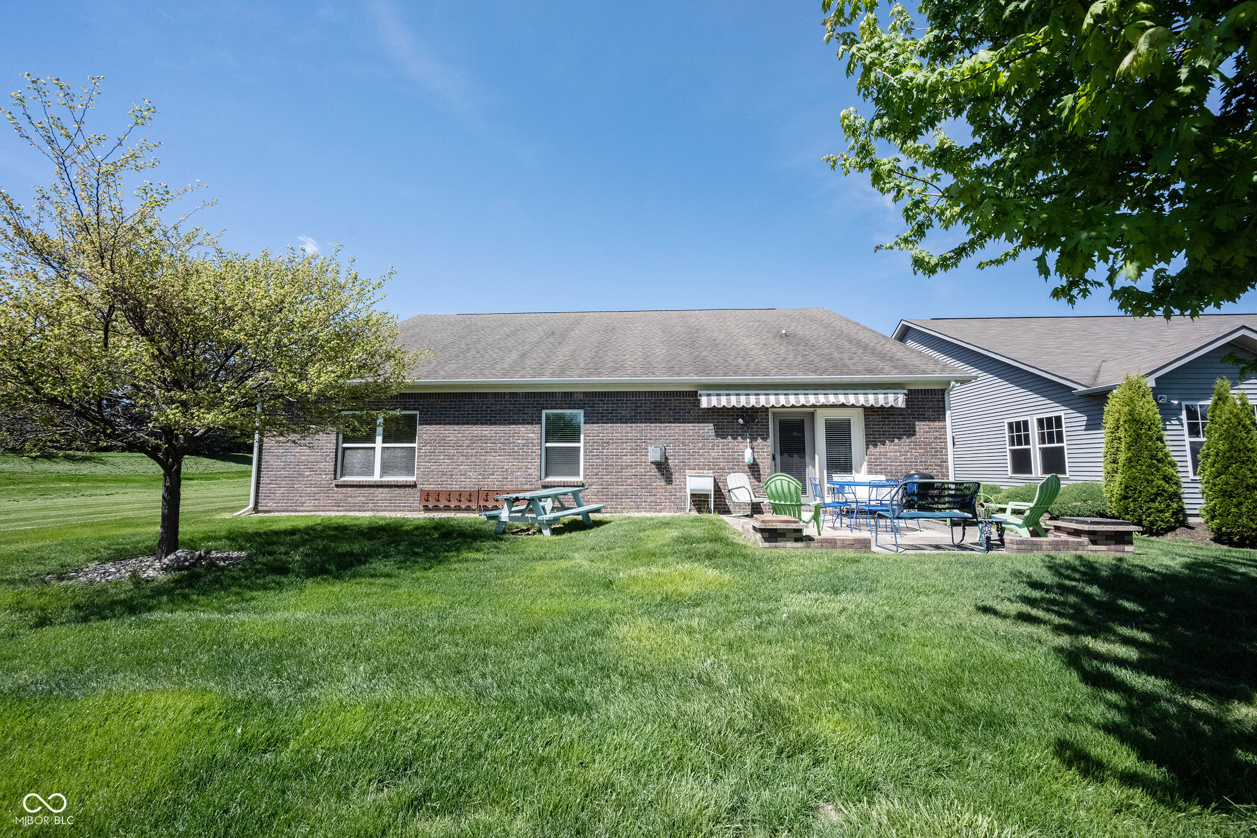 9633 Timber Circle
