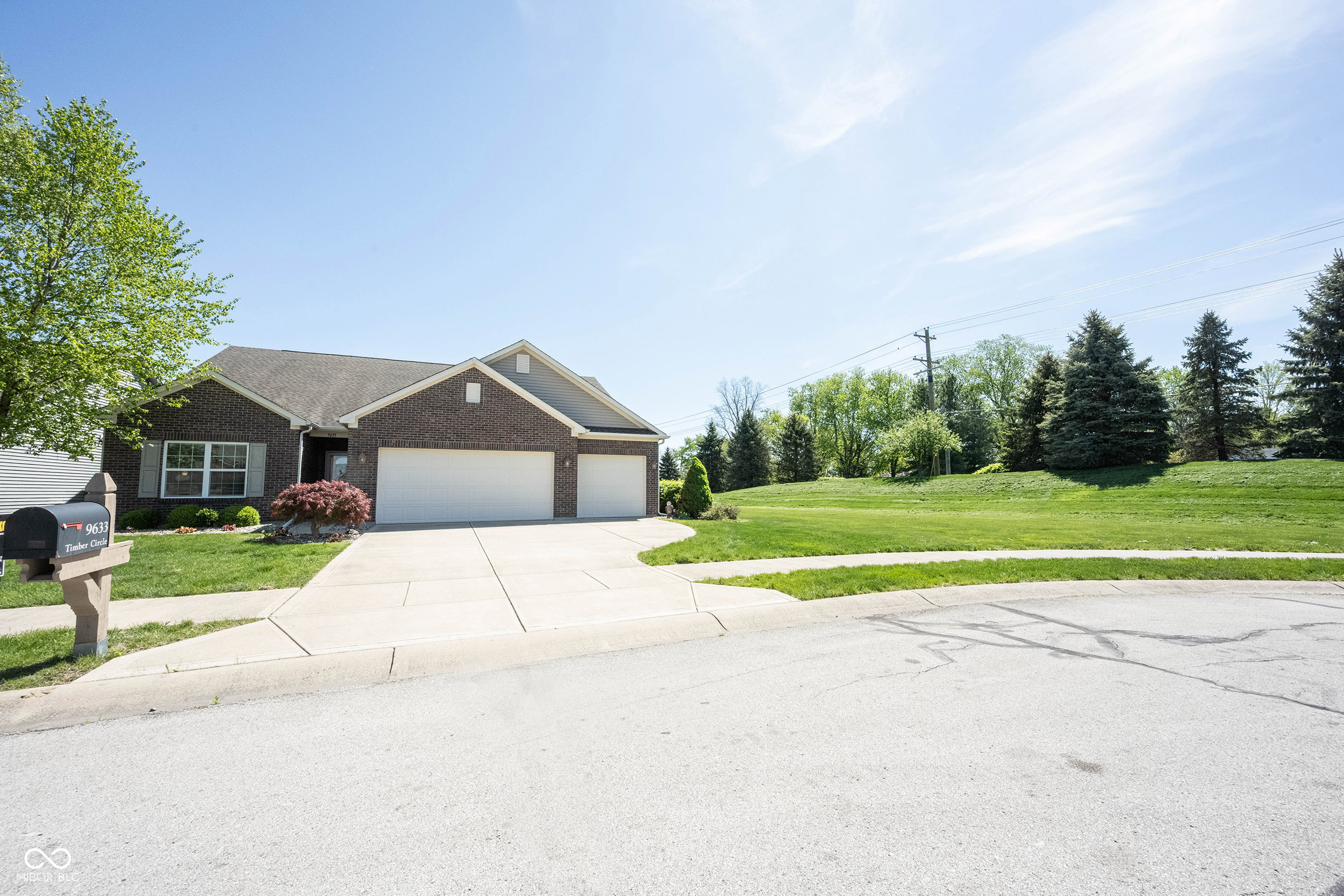 9633 Timber Circle