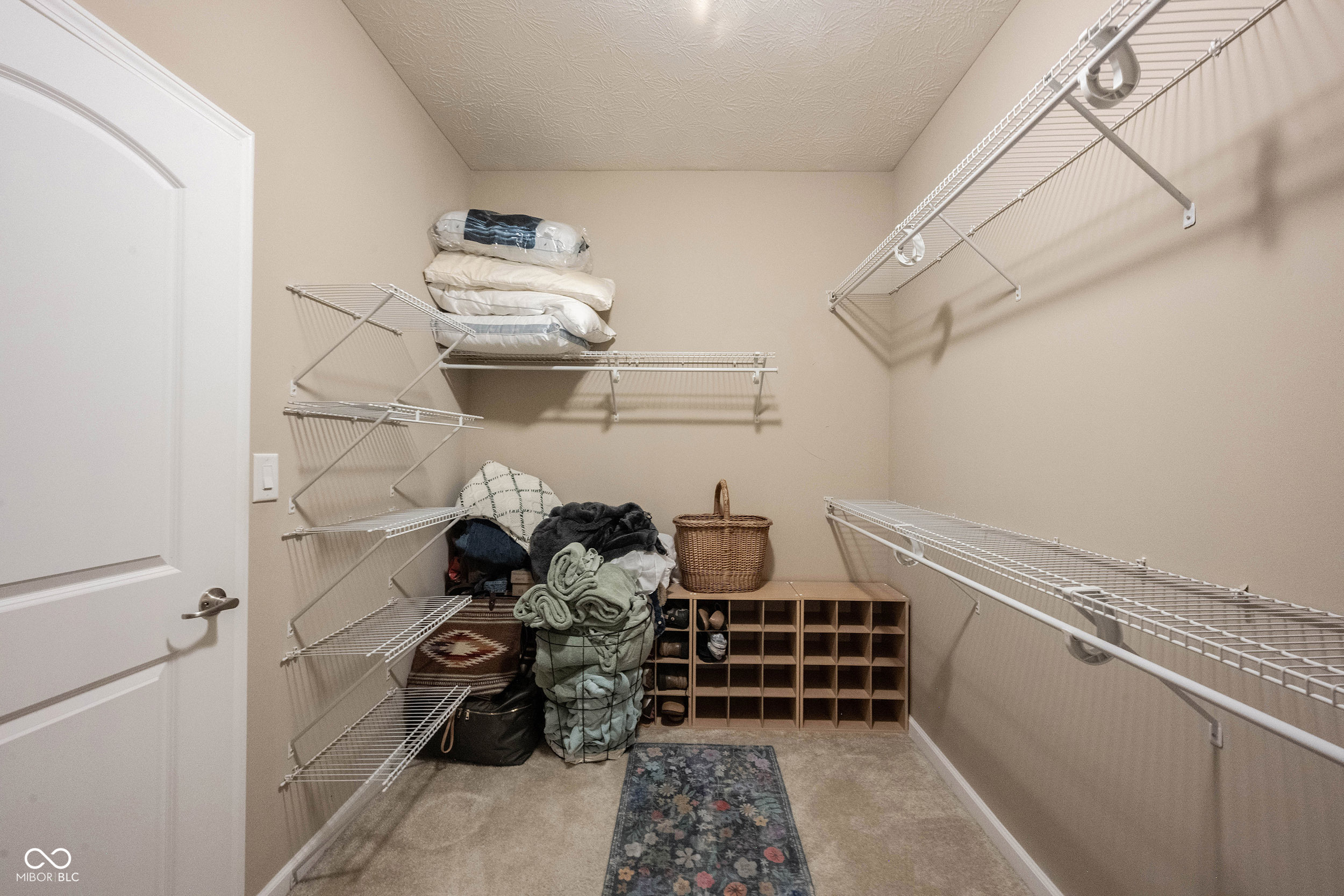 9633 Timber Circle