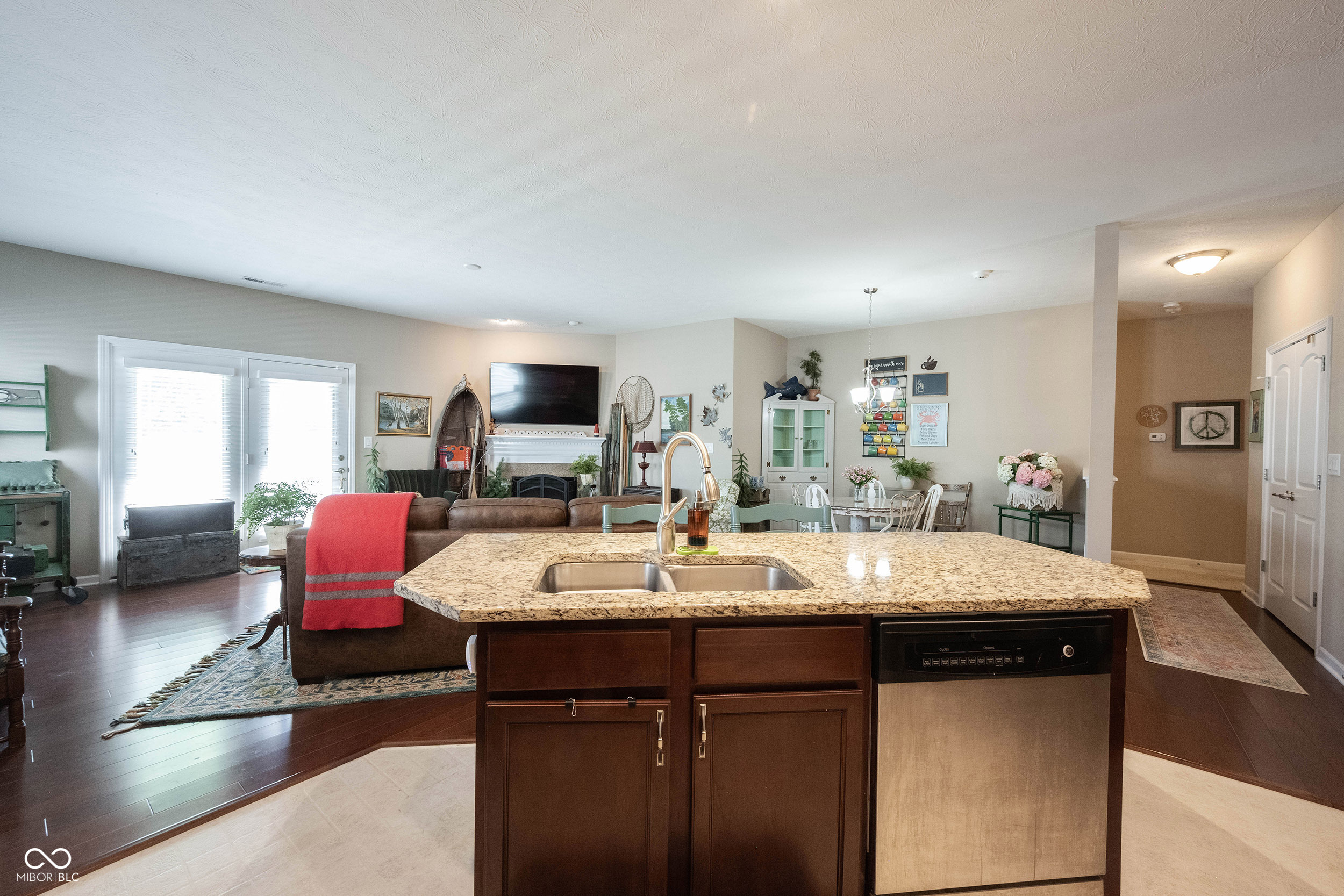 9633 Timber Circle