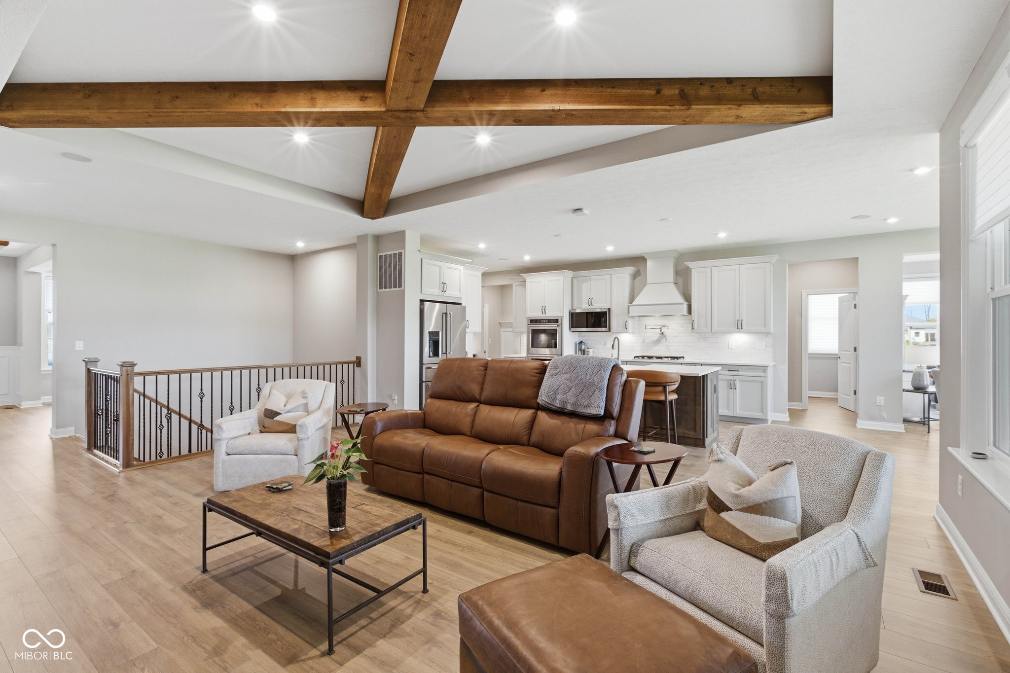 9381 Coopers Lane