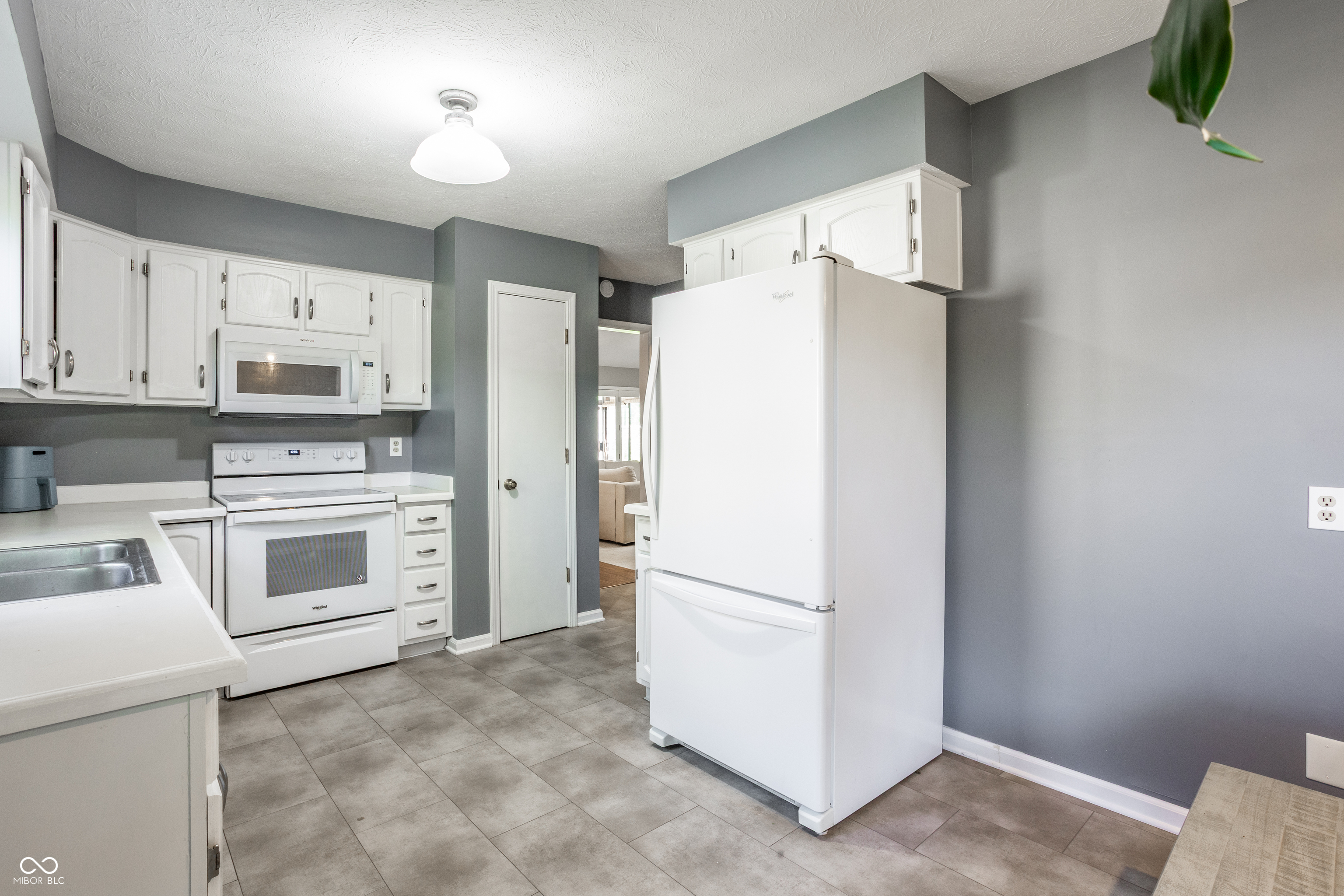 2314 Calaveras Way